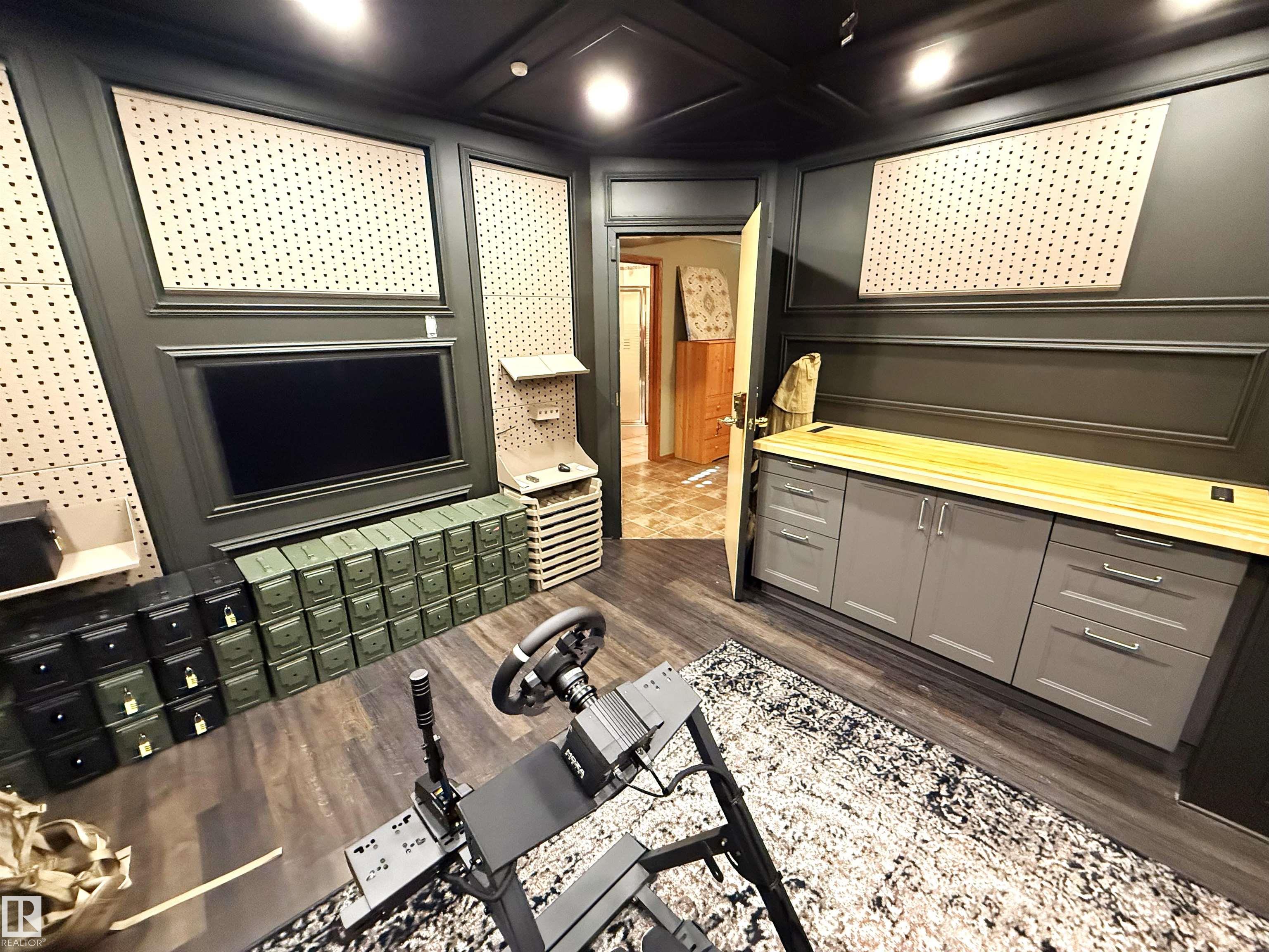 Photo 24 at 28 - 52327 Rge Road 20, Hillview Estates, Rural Parkland County