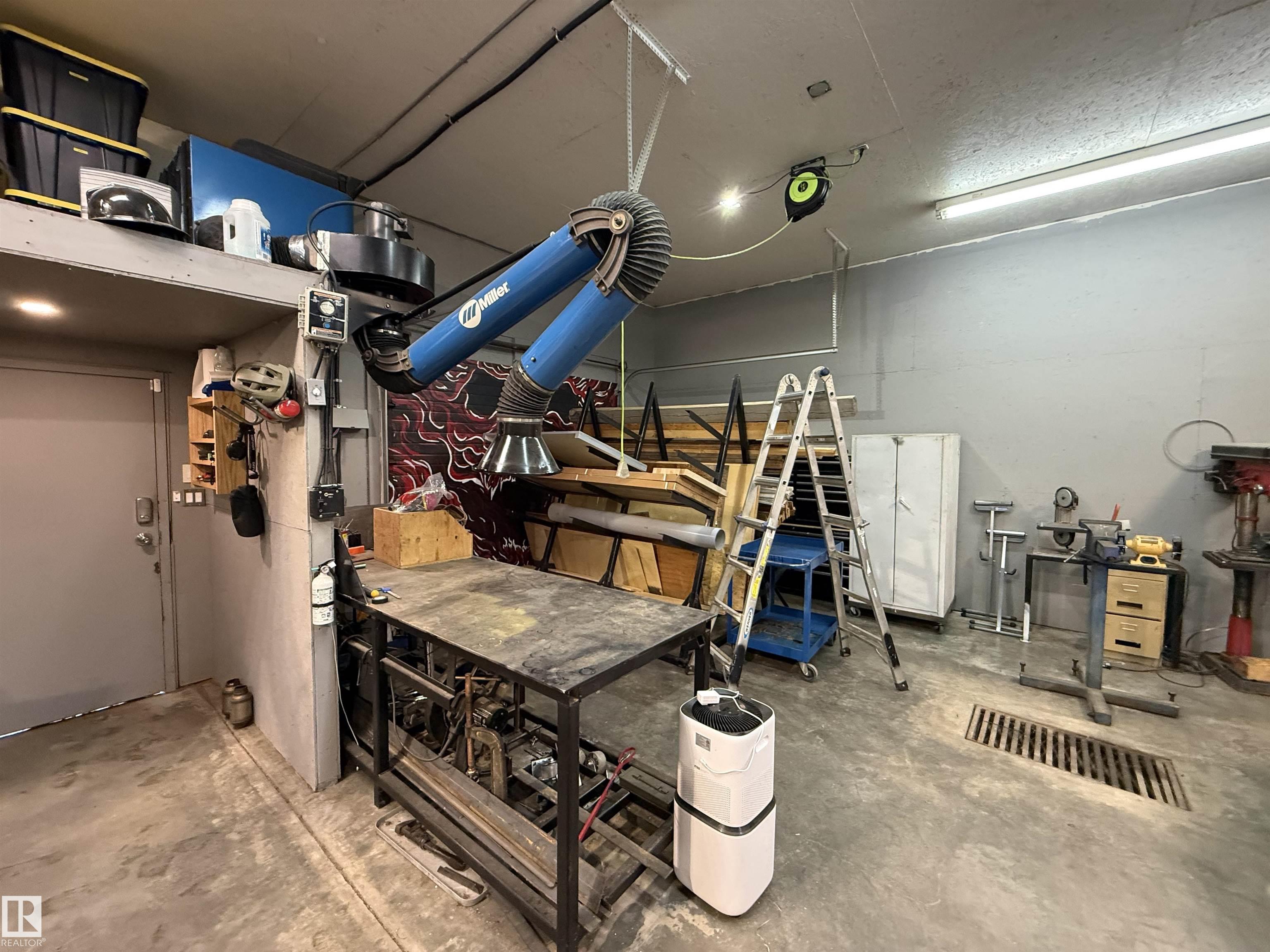 Photo 53 at 28 - 52327 Rge Road 20, Hillview Estates, Rural Parkland County