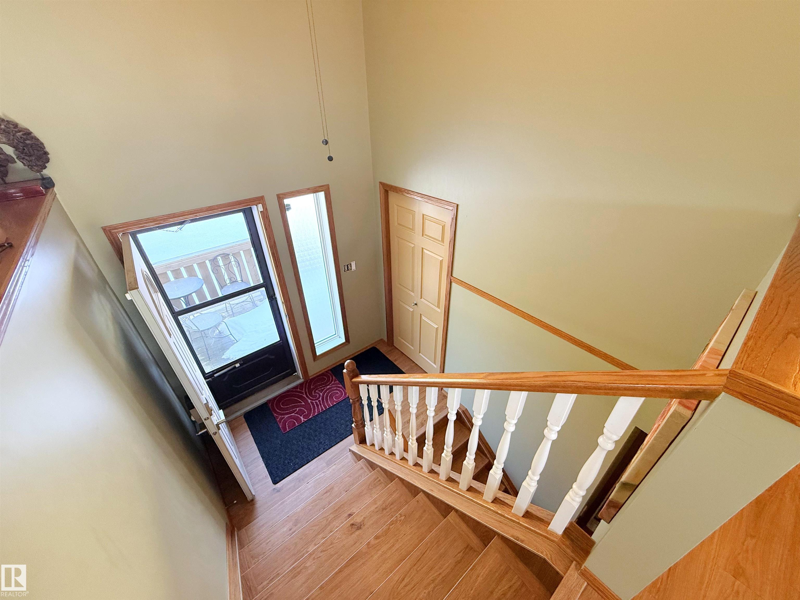 Photo 7 at 28 - 52327 Rge Road 20, Hillview Estates, Rural Parkland County