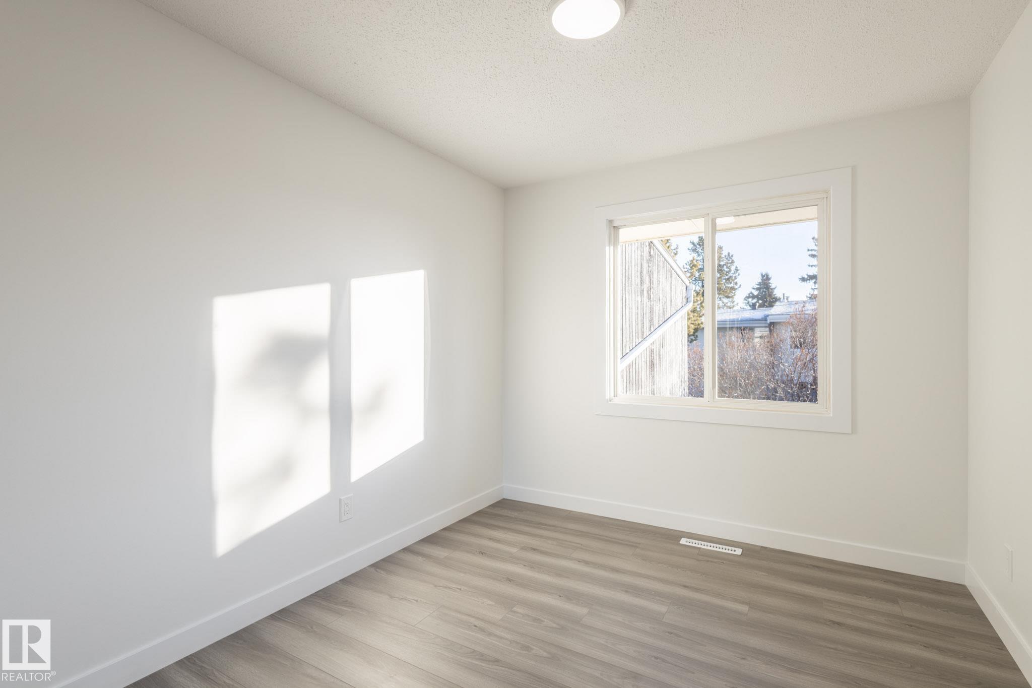 Photo 28 at 130 Roseland Village NW, Northmount, Edmonton