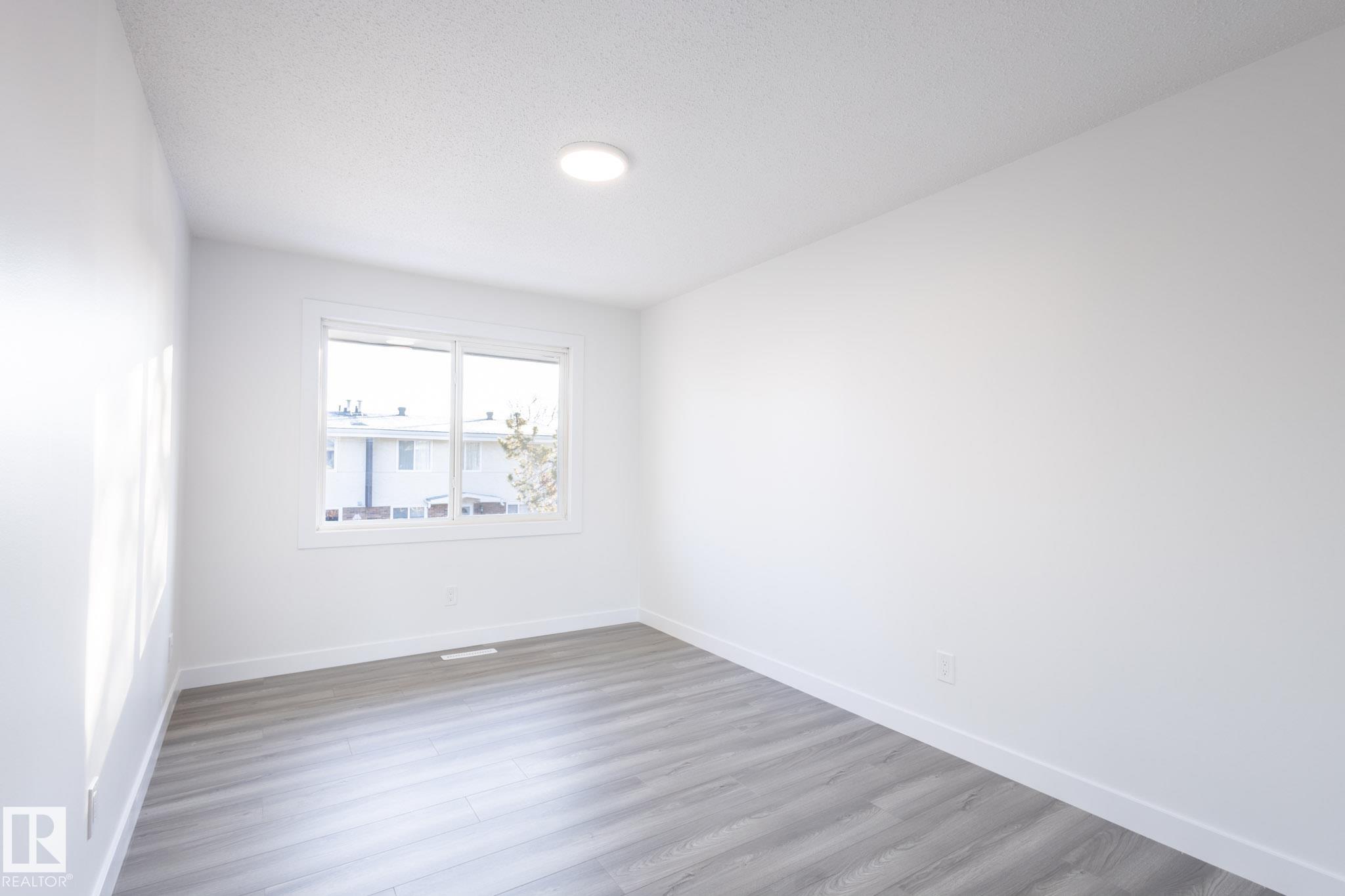 Photo 32 at 130 Roseland Village NW, Northmount, Edmonton