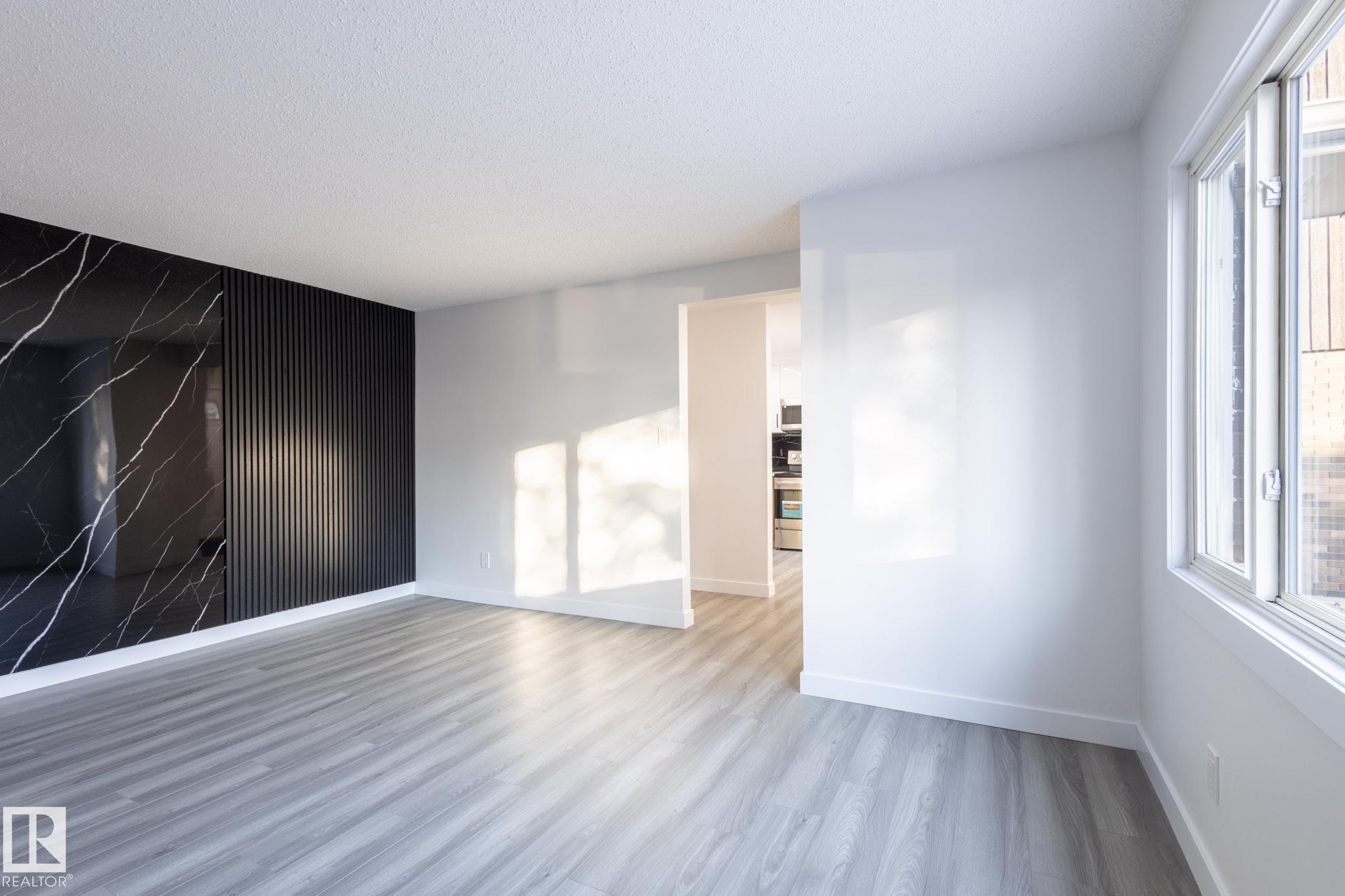 Photo 9 at 130 Roseland Village NW, Northmount, Edmonton