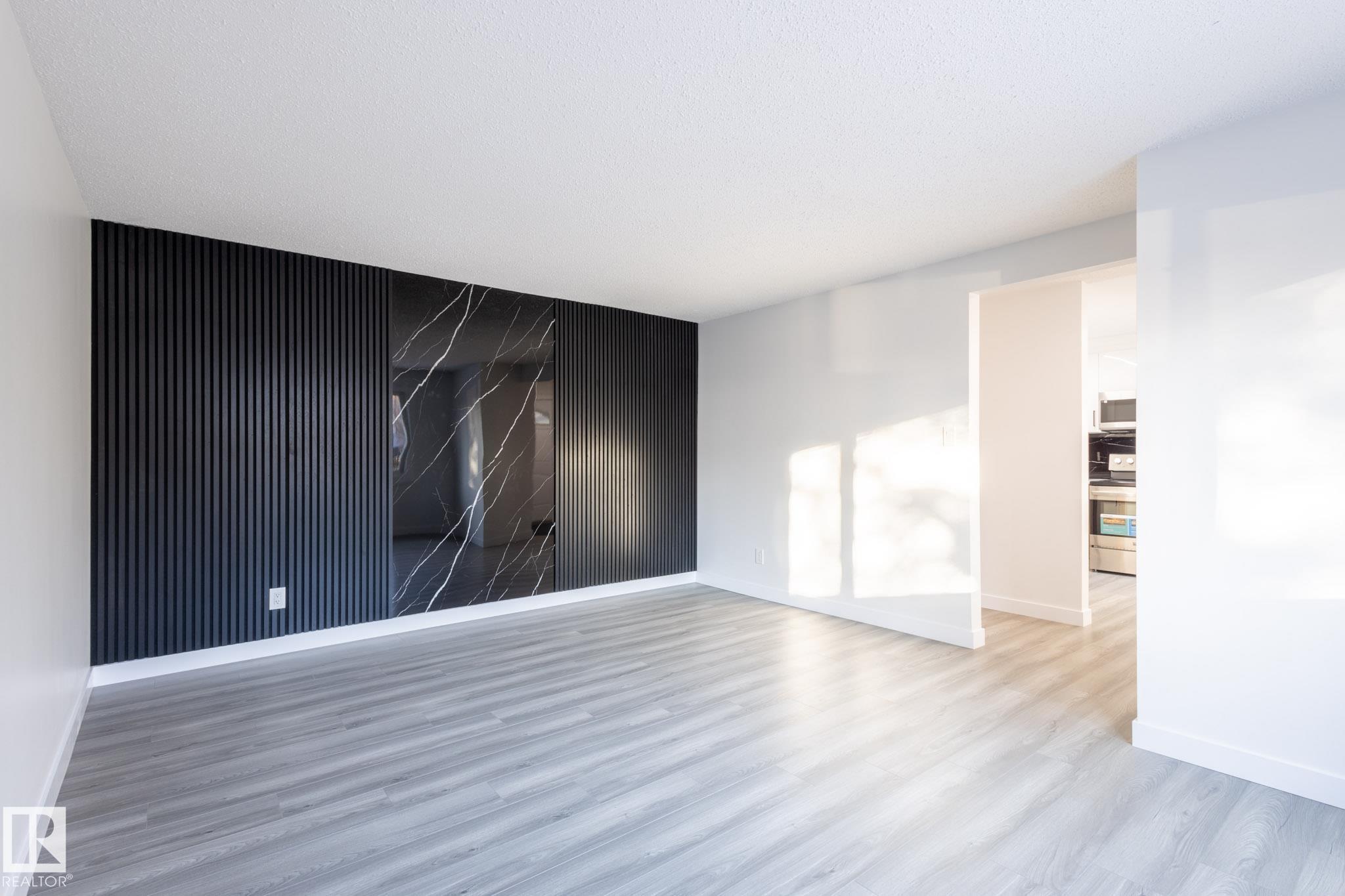 Photo 10 at 130 Roseland Village NW, Northmount, Edmonton