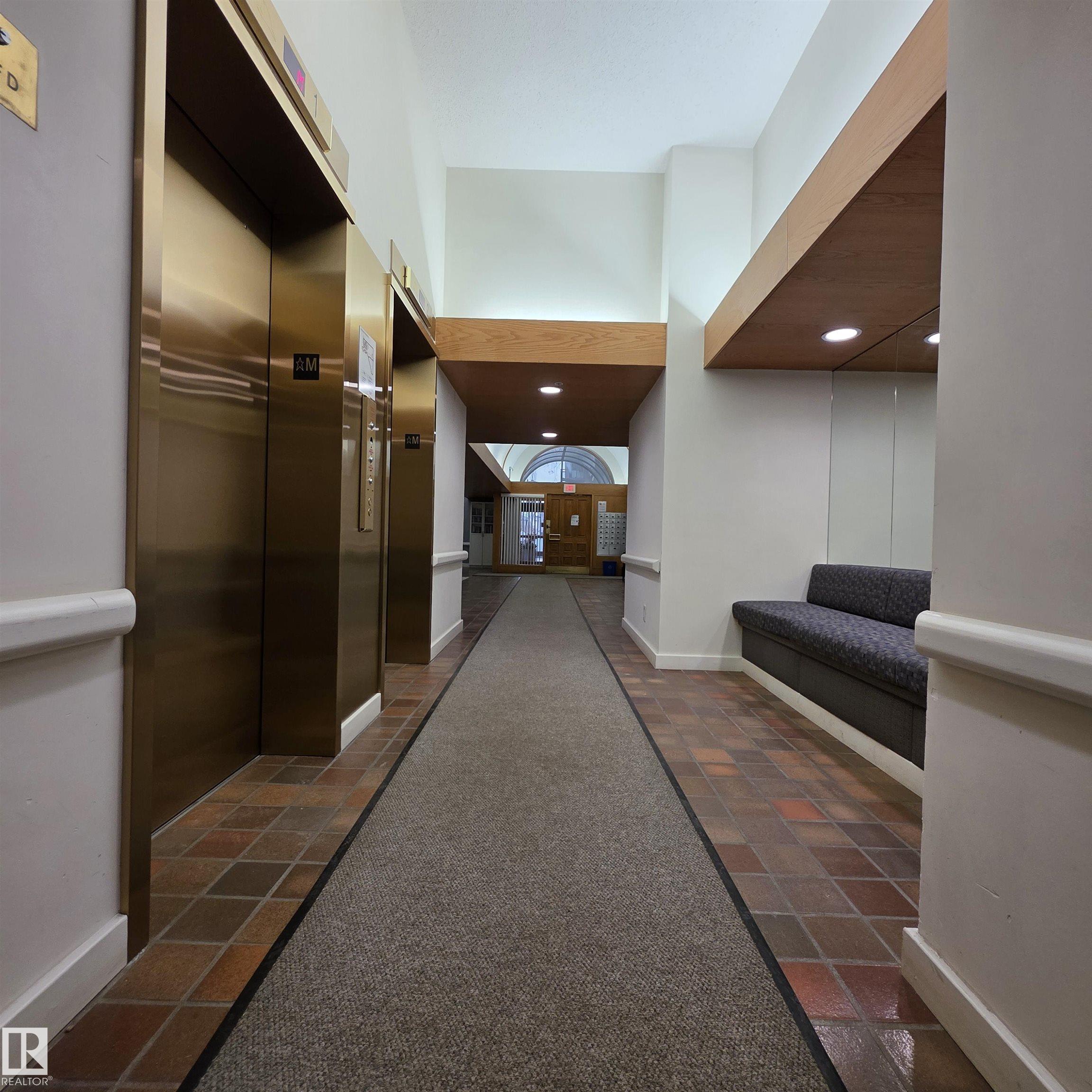 Photo 11 at 2C - 10050 118 Street NW, Wîhkwêntôwin, Edmonton