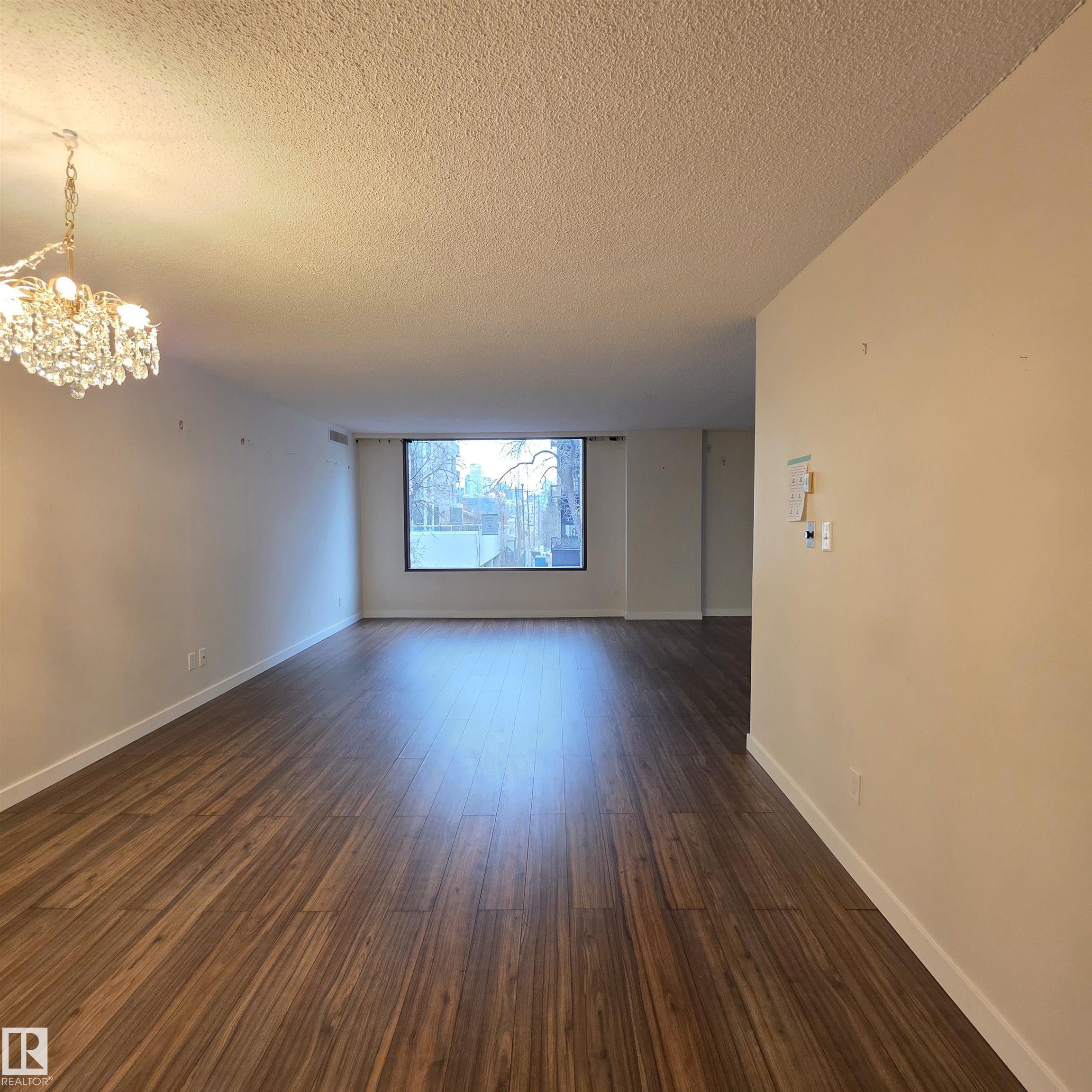 Photo 17 at 2C - 10050 118 Street NW, Wîhkwêntôwin, Edmonton