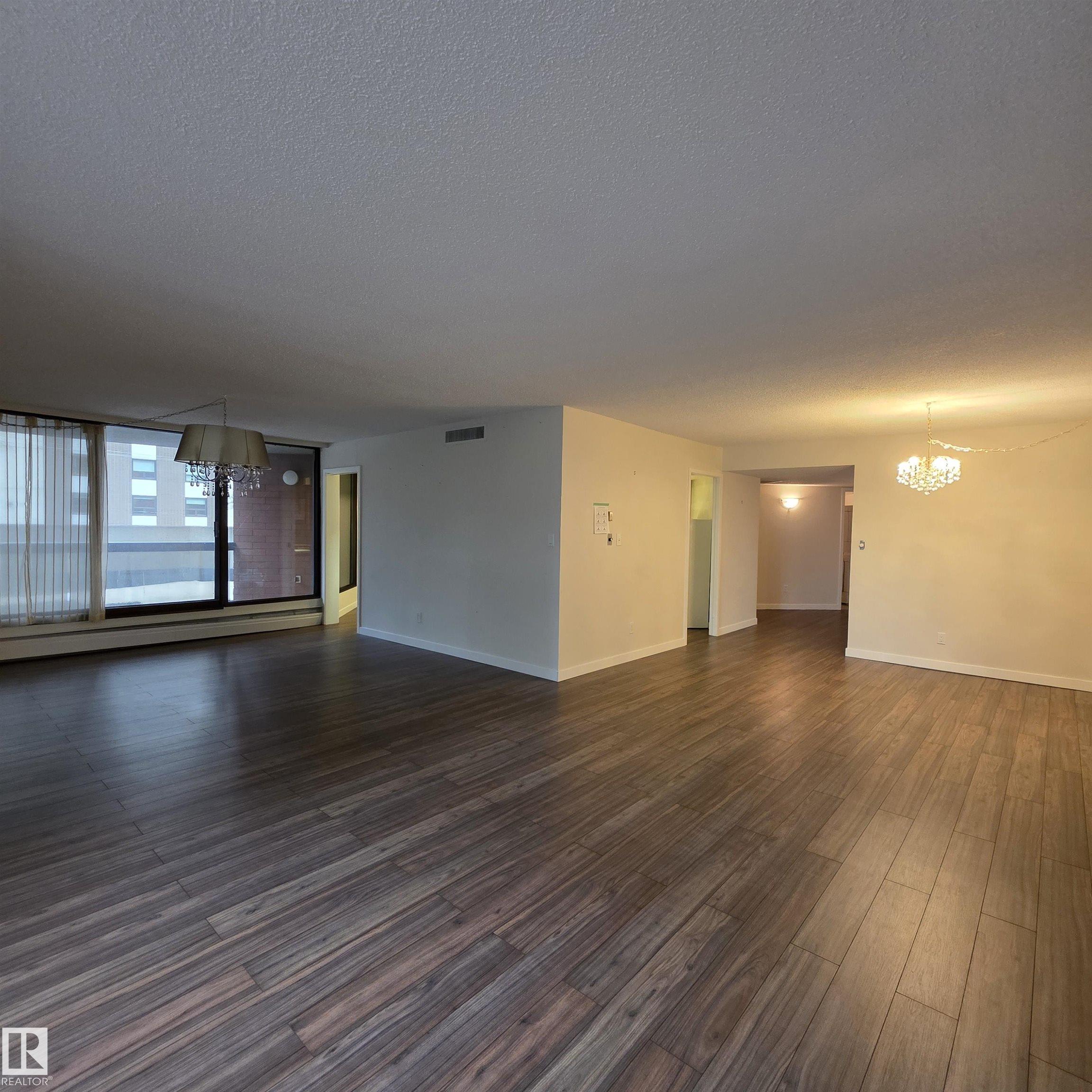 Photo 19 at 2C - 10050 118 Street NW, Wîhkwêntôwin, Edmonton