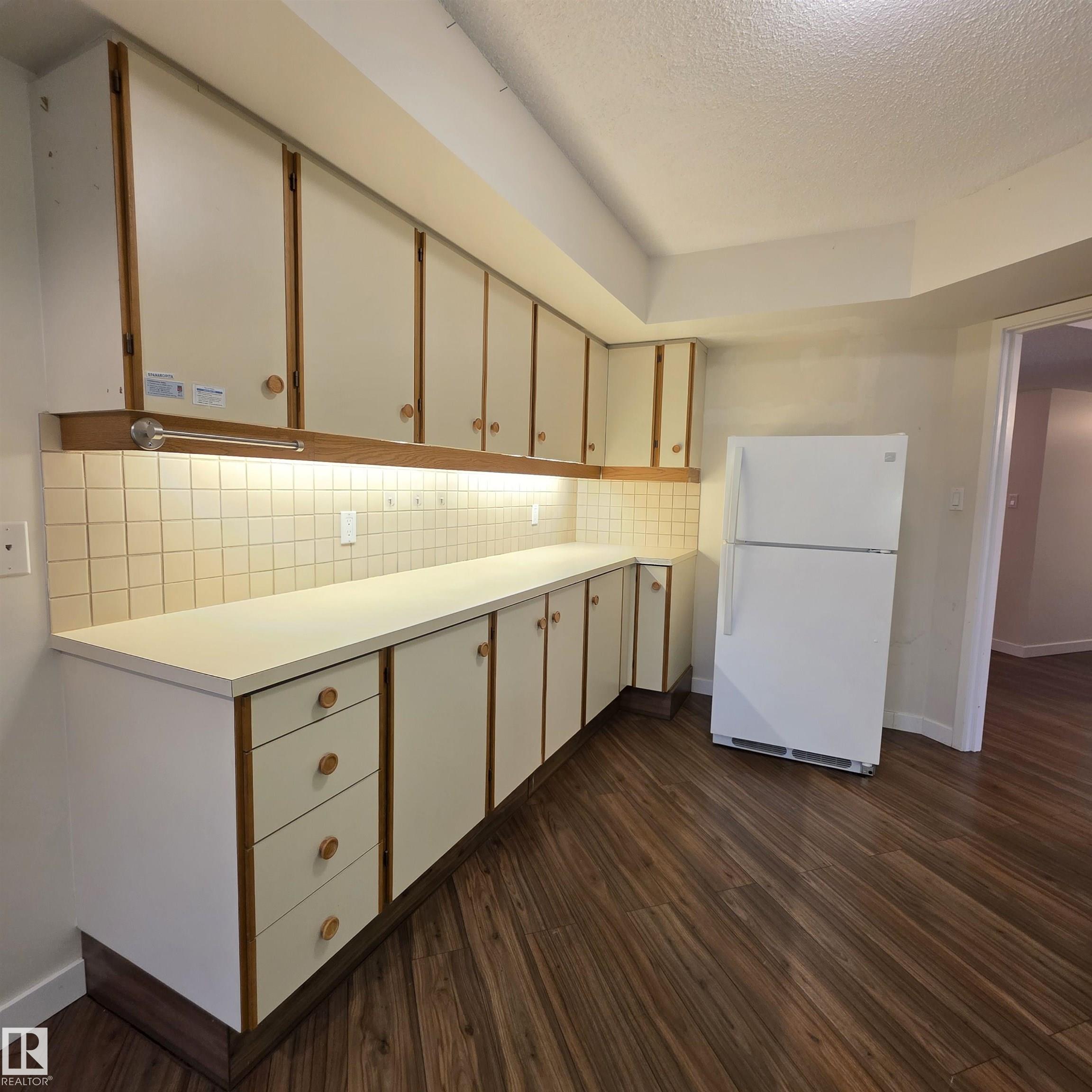 Photo 27 at 2C - 10050 118 Street NW, Wîhkwêntôwin, Edmonton