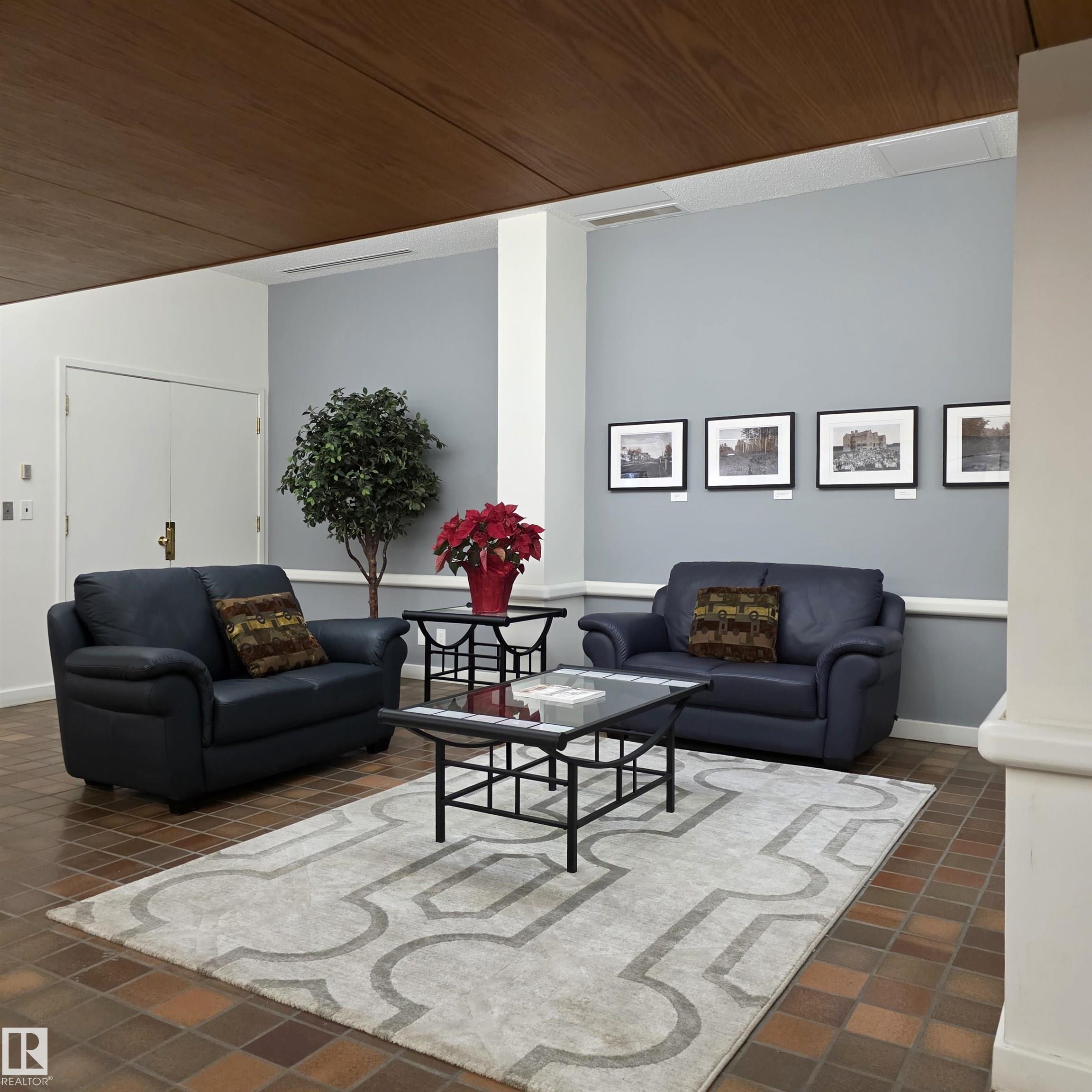 Photo 6 at 2C - 10050 118 Street NW, Wîhkwêntôwin, Edmonton