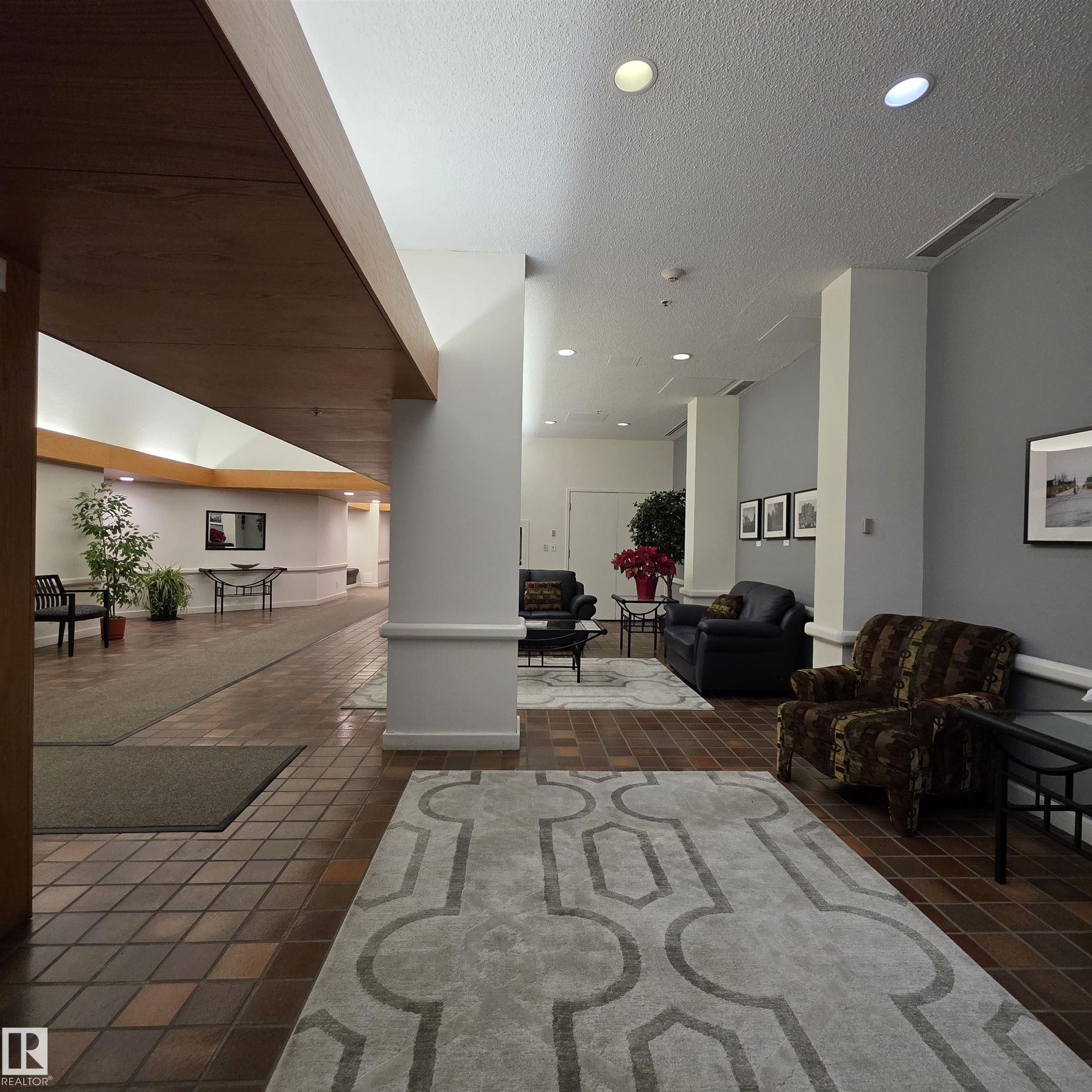 Photo 7 at 2C - 10050 118 Street NW, Wîhkwêntôwin, Edmonton