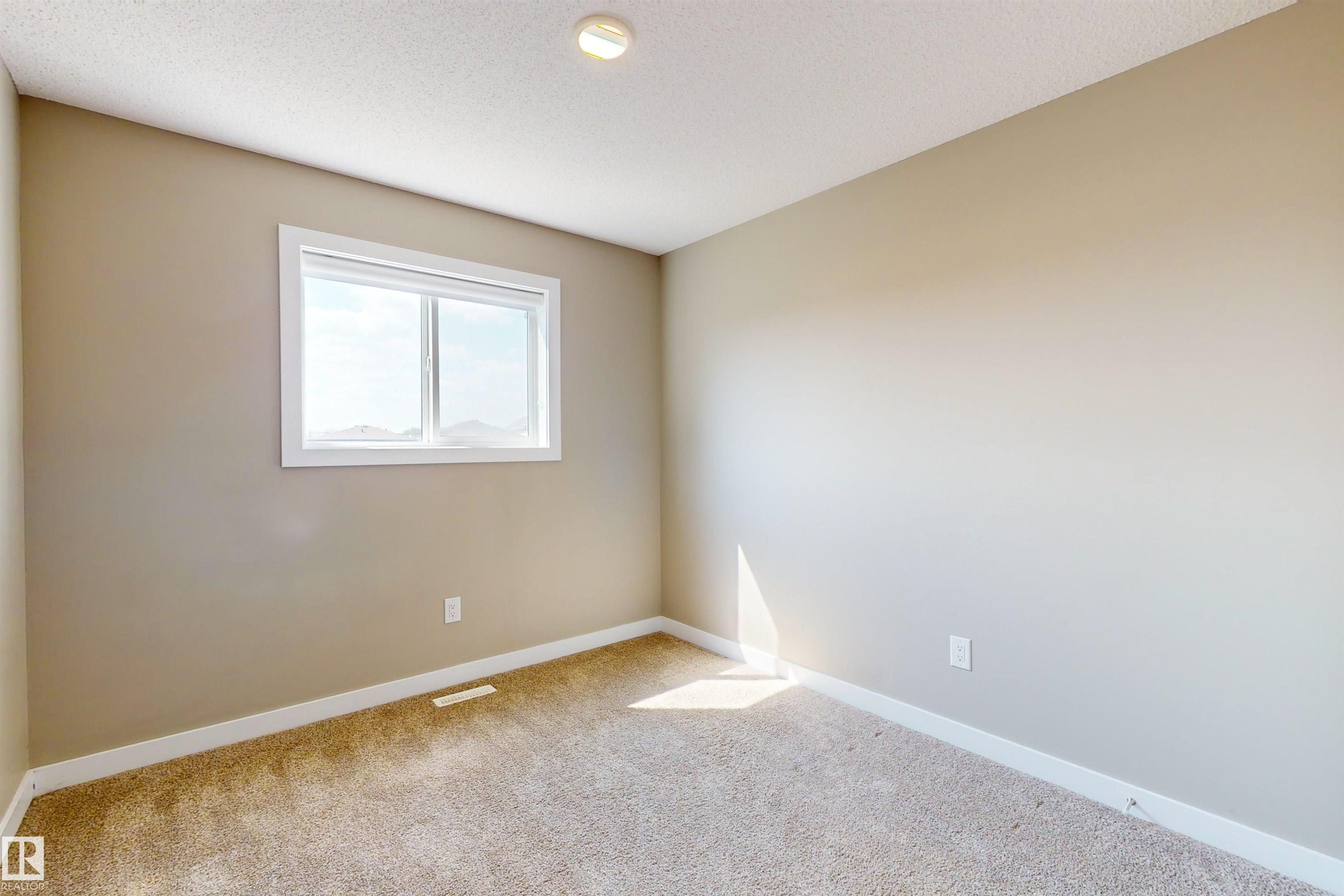 Photo 29 at 3704 2 Street NW, Maple Crest, Edmonton