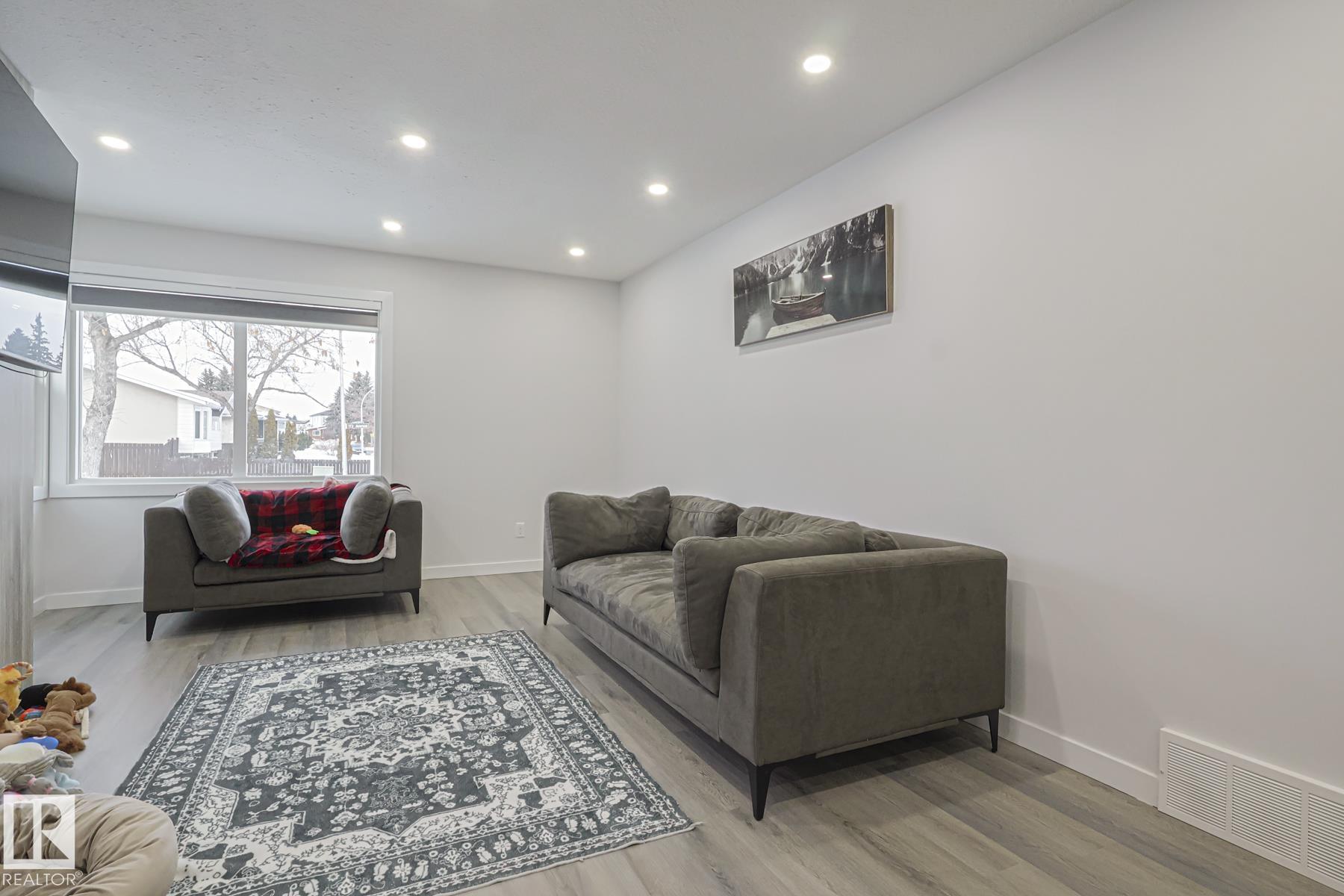 Picture for 10103 172 AV NW