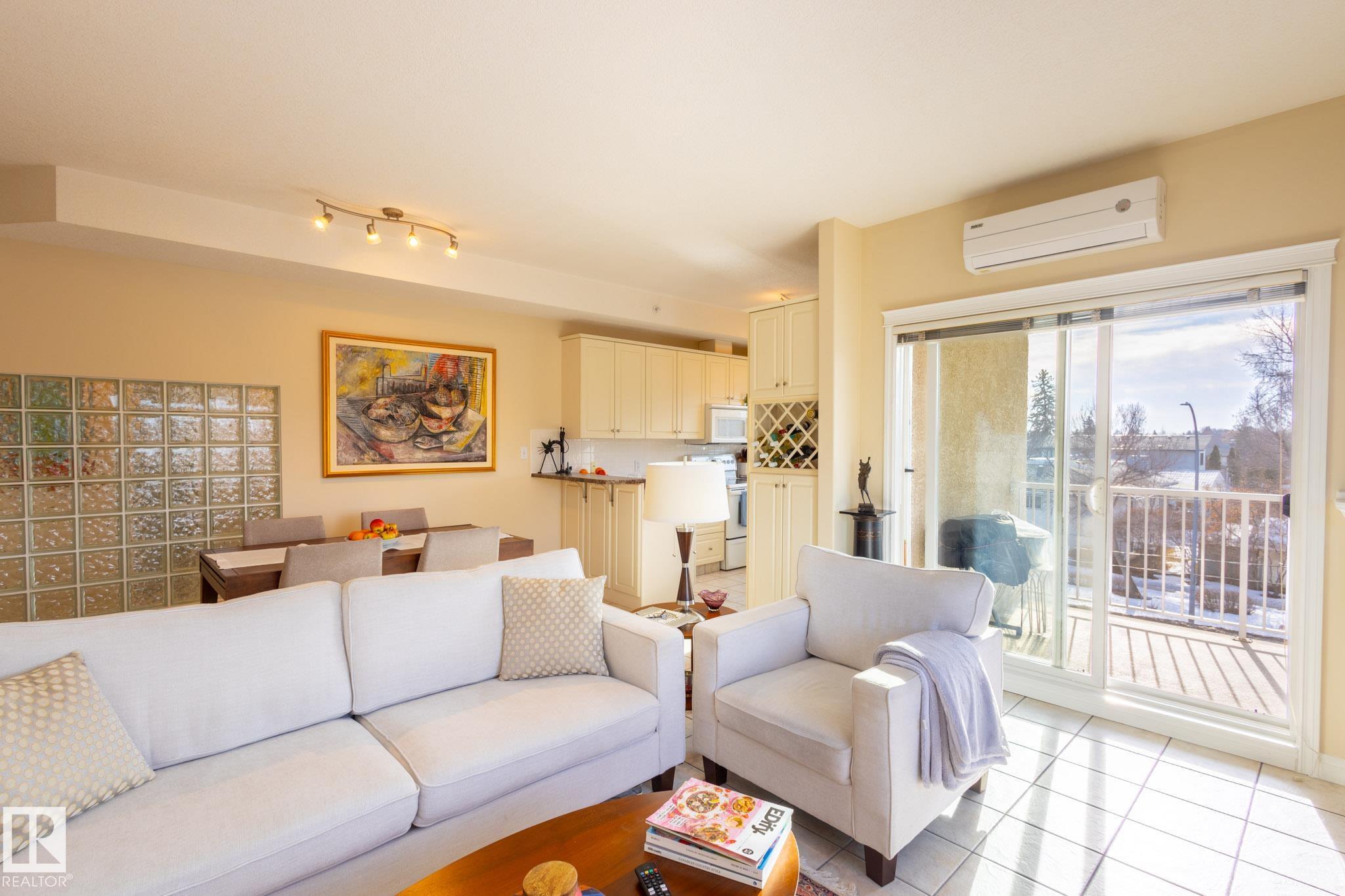 Photo 3 at 306 - 10008 151 Street NW, West Jasper Place, Edmonton