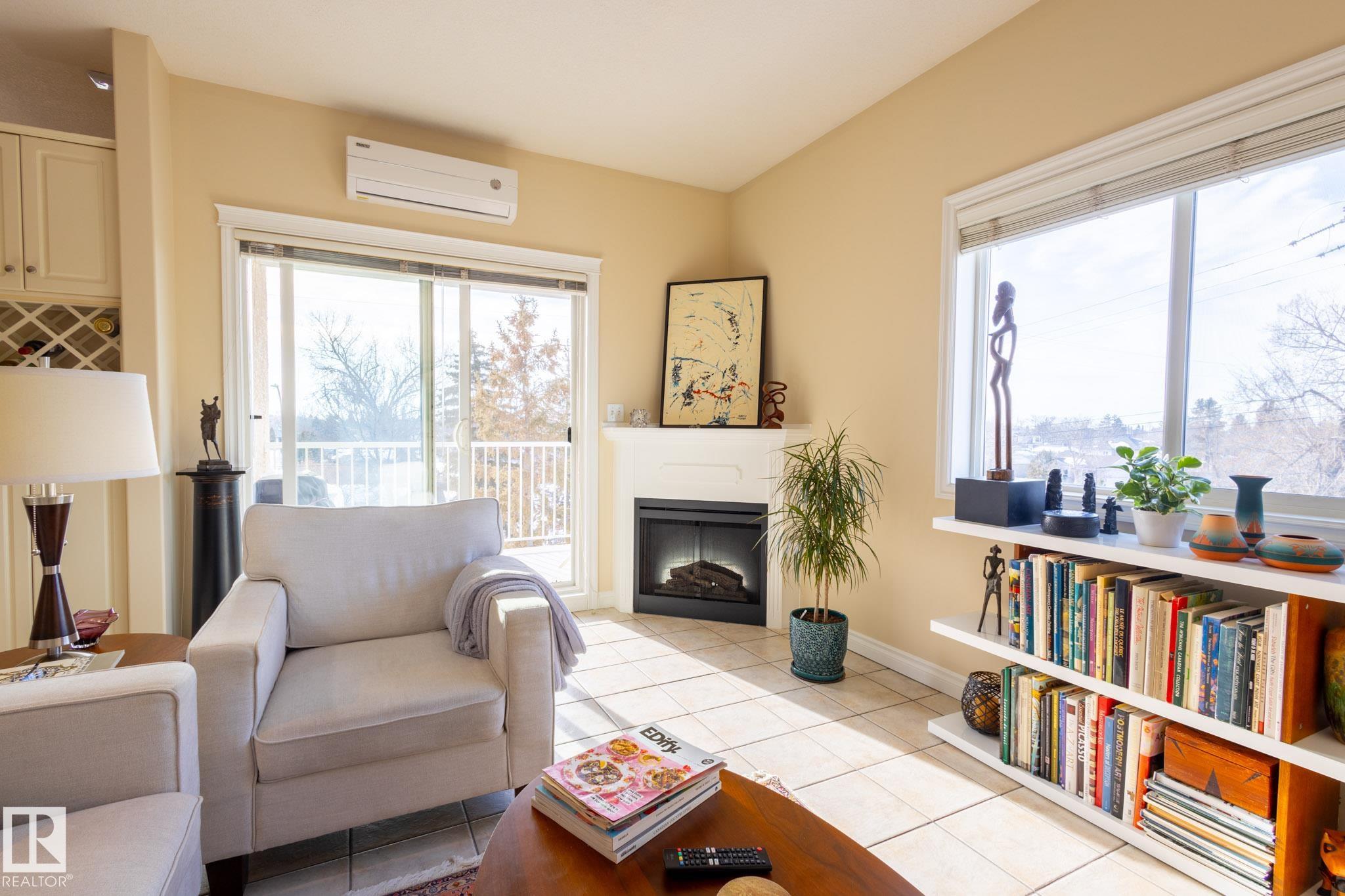 Photo 5 at 306 - 10008 151 Street NW, West Jasper Place, Edmonton