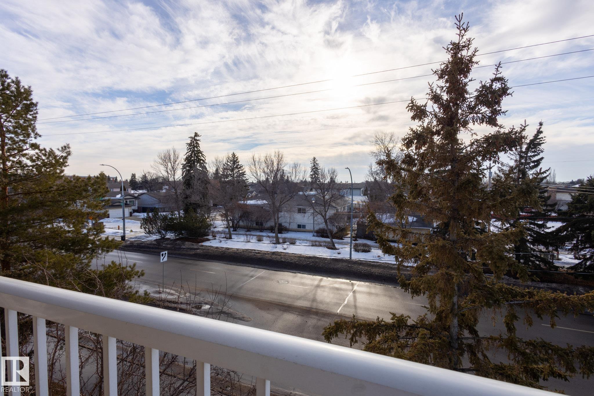 Photo 7 at 306 - 10008 151 Street NW, West Jasper Place, Edmonton