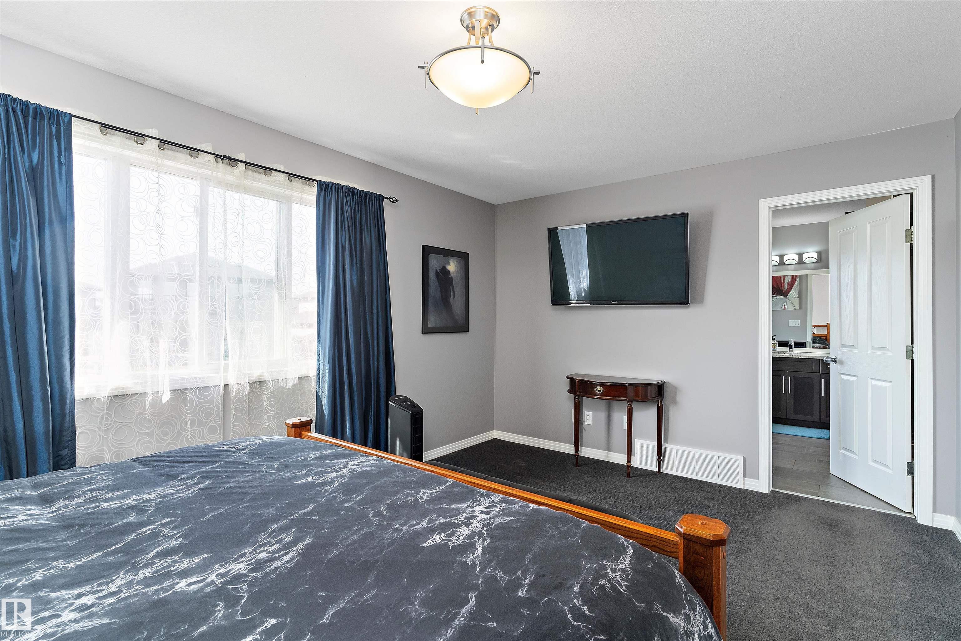 https://zimg.paragon.ice.com/ParagonImages/Property/PM/RAE/225385572/32/0/0/528e3e18c31979f1215c9758366f6b63/1/73a1f59c40c3754e5d4e1cdf8a3258d1/225385572-555b5d99-5499-41b3-8d44-f9a14c70a216.JPG