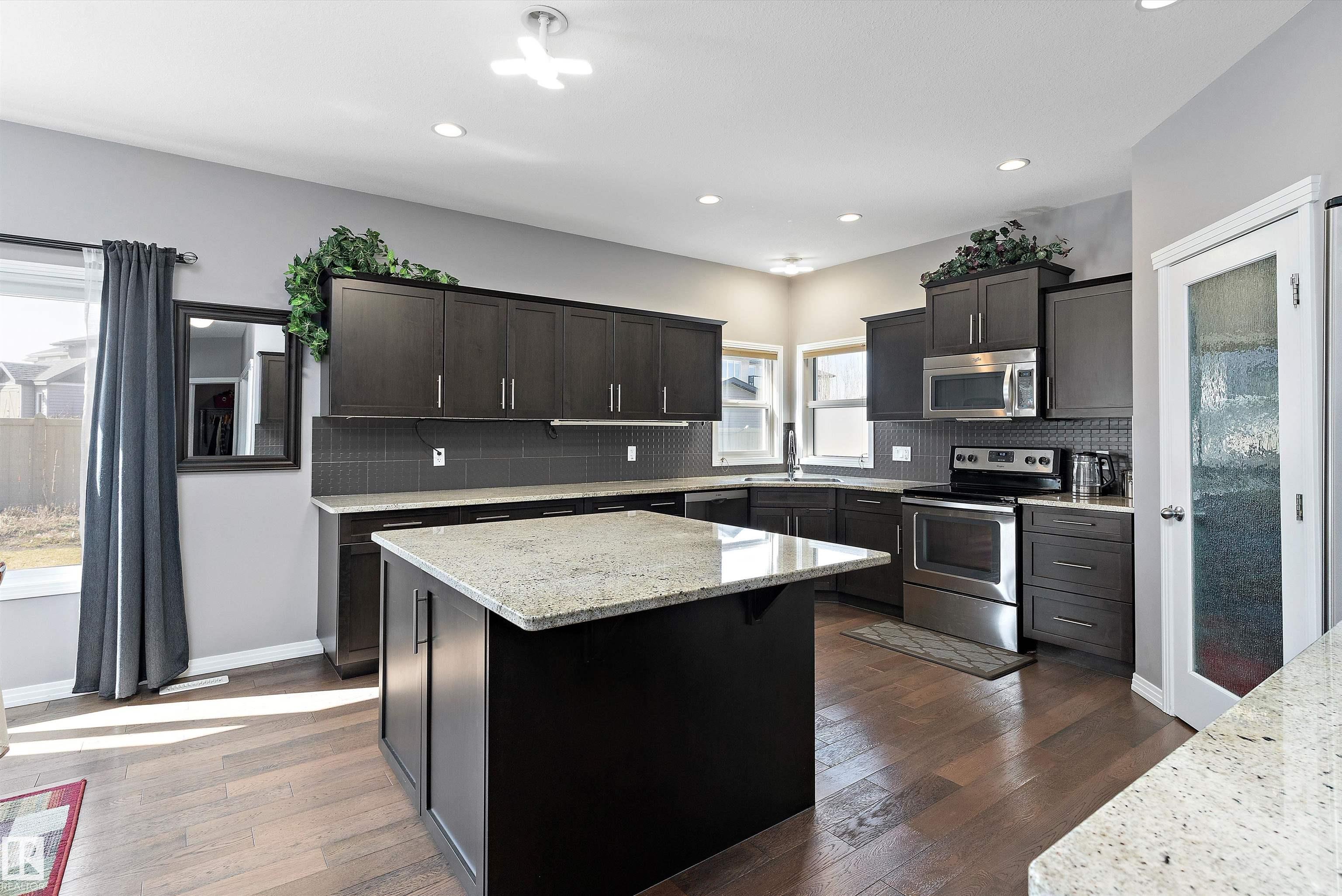 Picture for 1325 Adamson DR SW