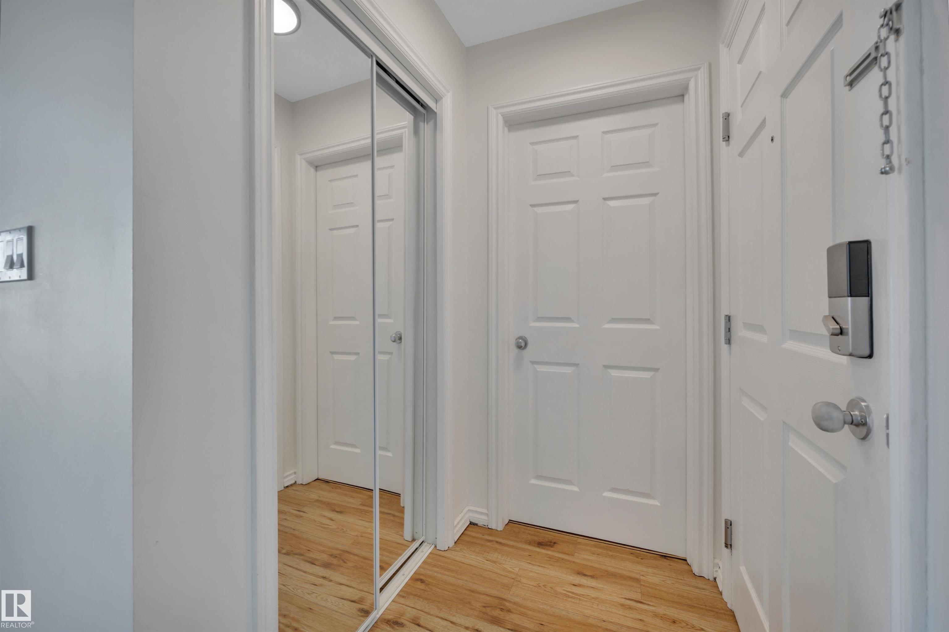 Photo 10 at 408 - 10118 95 Street NW, Boyle Street, Edmonton