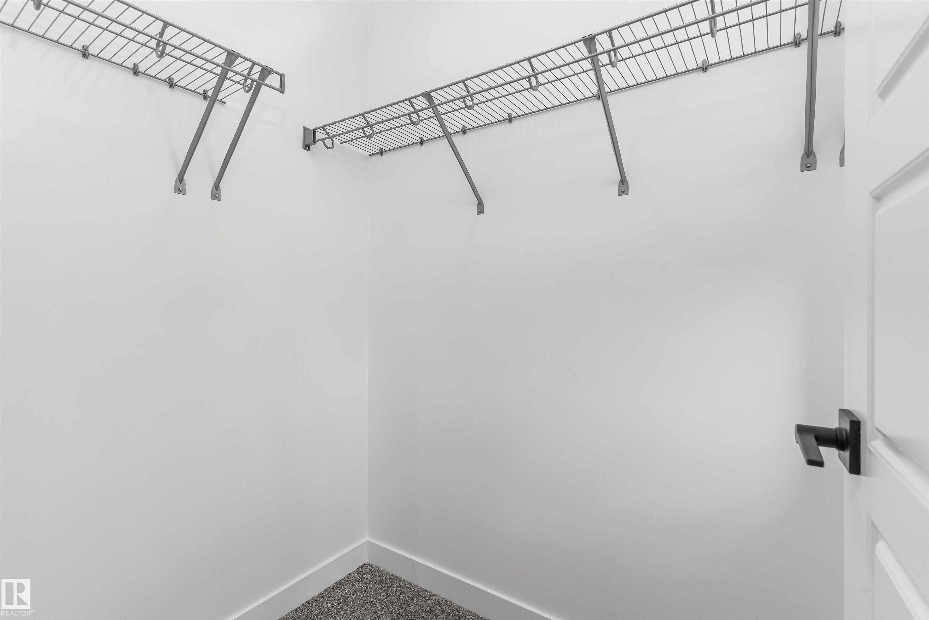 https://zimg.paragon.ice.com/ParagonImages/Property/PM/RAE/225385593/25/0/0/7b04f78477a9d70b36b44adf03f1f1cf/1/084cfaa9c01ffee9d1d4ec34b0a5d8cd/225385593-f44b5546-917d-4b6e-8287-c1ae7cb85239.JPG