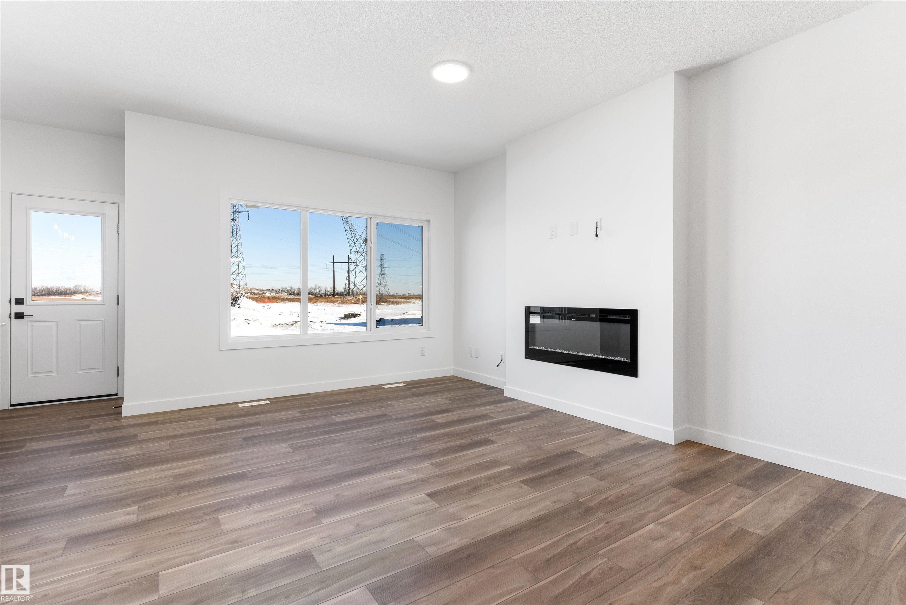 https://zimg.paragon.ice.com/ParagonImages/Property/PM/RAE/225385595/11/0/0/40fab0325786a68e2dbe3fd6cc6b4771/1/7d3861c78d07a52d4b86d6b75fd0a49a/225385595-ae5de993-0d80-4093-adfe-160ecbb18e78.JPG