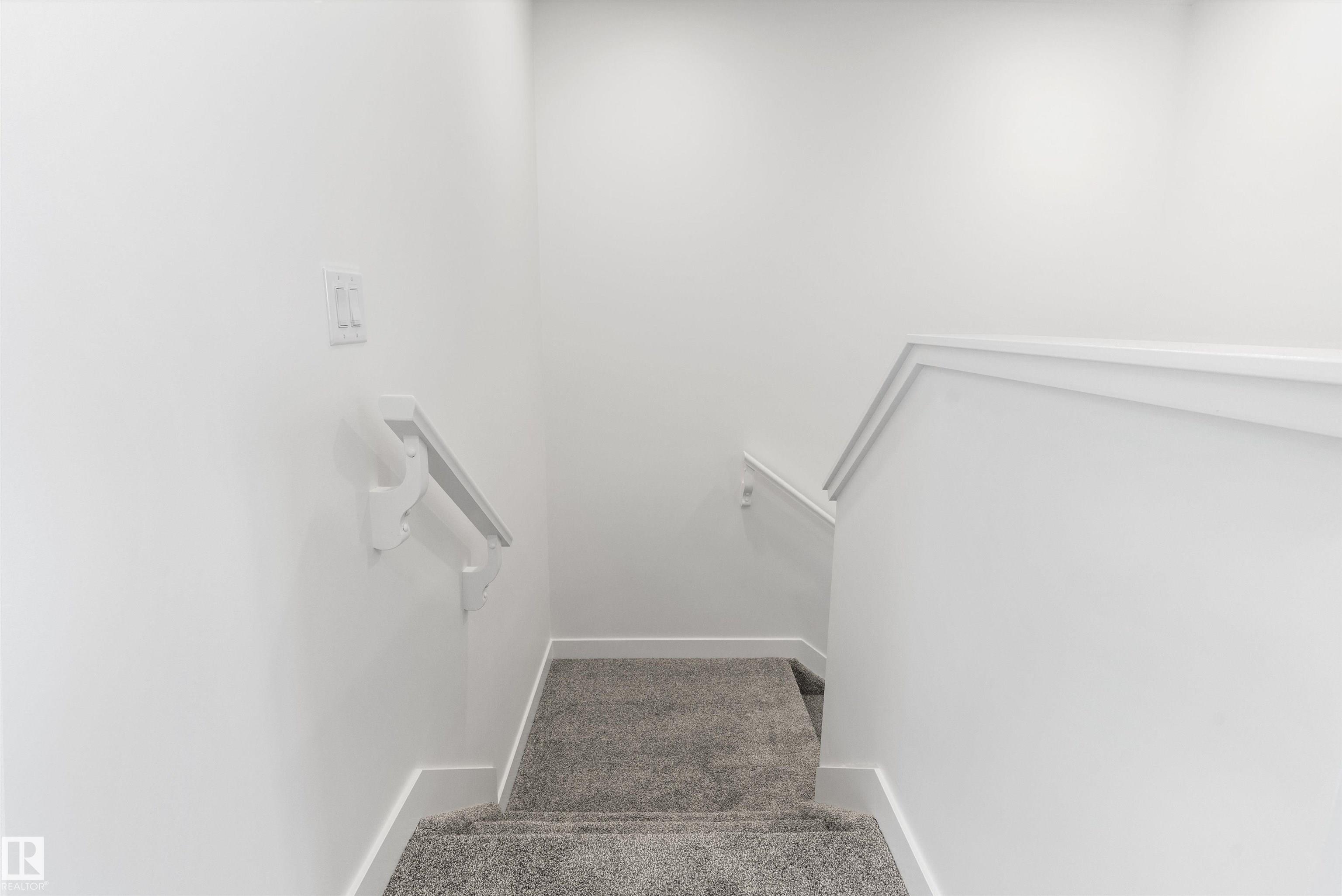 https://zimg.paragon.ice.com/ParagonImages/Property/PM/RAE/225385595/18/0/0/cd06d4b851e6131b6e9cfa10821d0ec0/1/7d3861c78d07a52d4b86d6b75fd0a49a/225385595-73df042d-6100-4a9c-b045-82e48eb77131.JPG