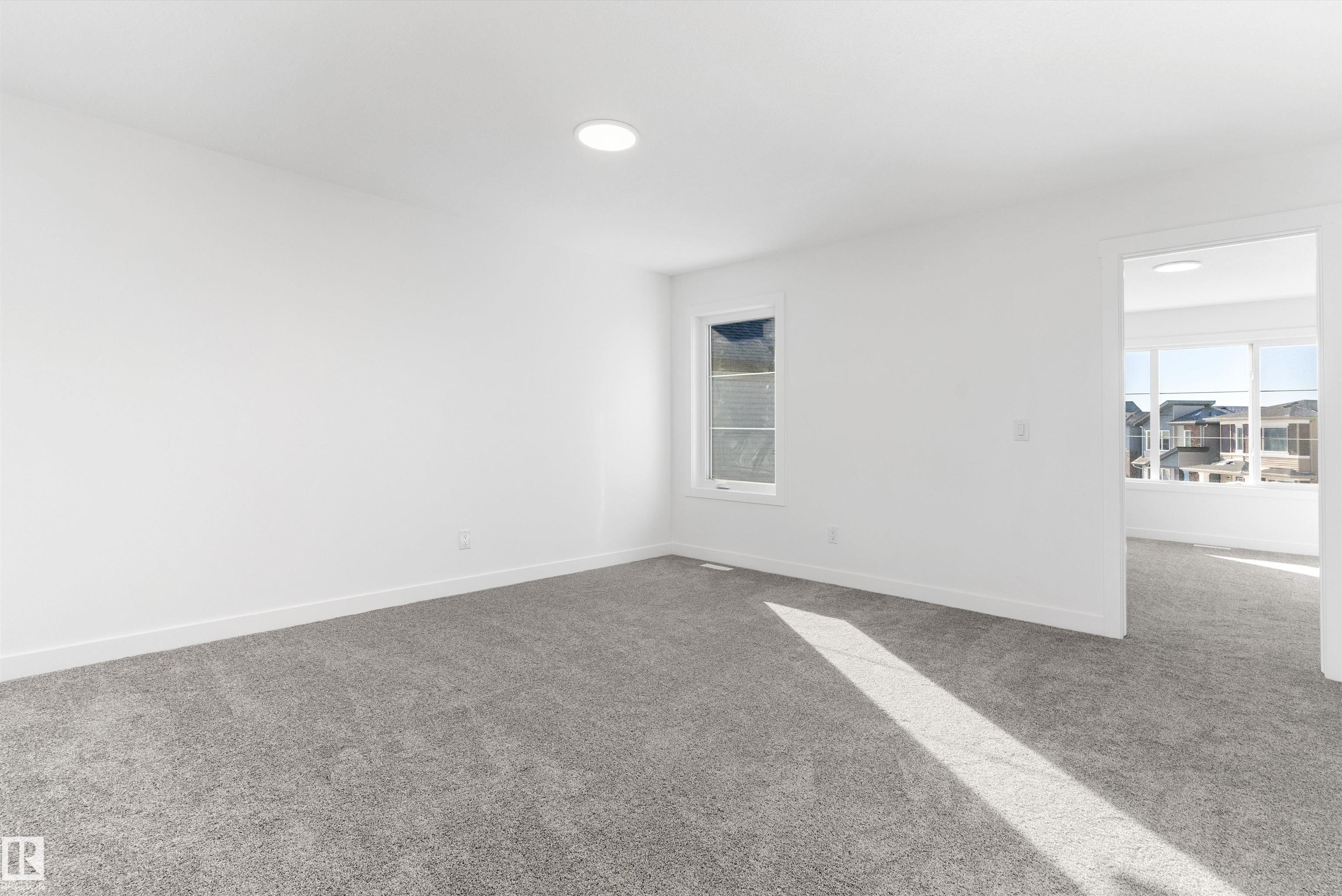 https://zimg.paragon.ice.com/ParagonImages/Property/PM/RAE/225385595/25/0/0/cc62785778d9aa68086d4698a71b54c3/1/7d3861c78d07a52d4b86d6b75fd0a49a/225385595-5f05f9b2-45bd-4c99-bf48-9e3410647396.JPG