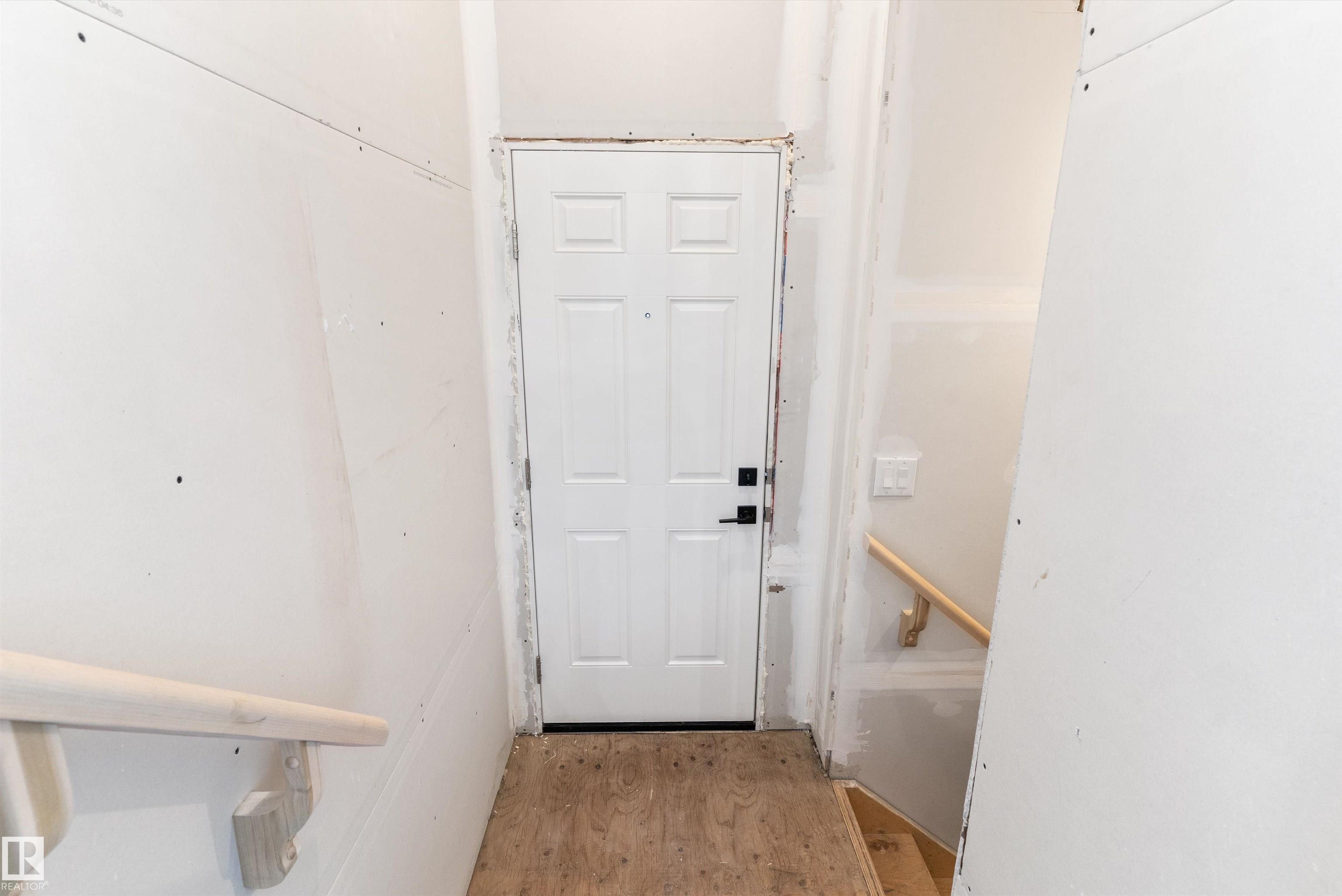 https://zimg.paragon.ice.com/ParagonImages/Property/PM/RAE/225385595/35/0/0/fd3e4b070920406ad915e601bb830898/1/7d3861c78d07a52d4b86d6b75fd0a49a/225385595-416757e1-6b86-410f-a851-472cf9fa7cf5.JPG