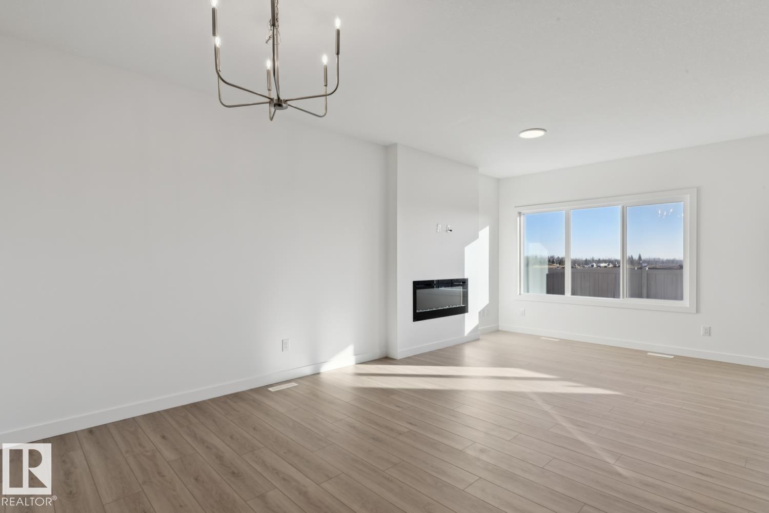 Photo 6 at 19312 29 Avenue NW, The Uplands, Edmonton