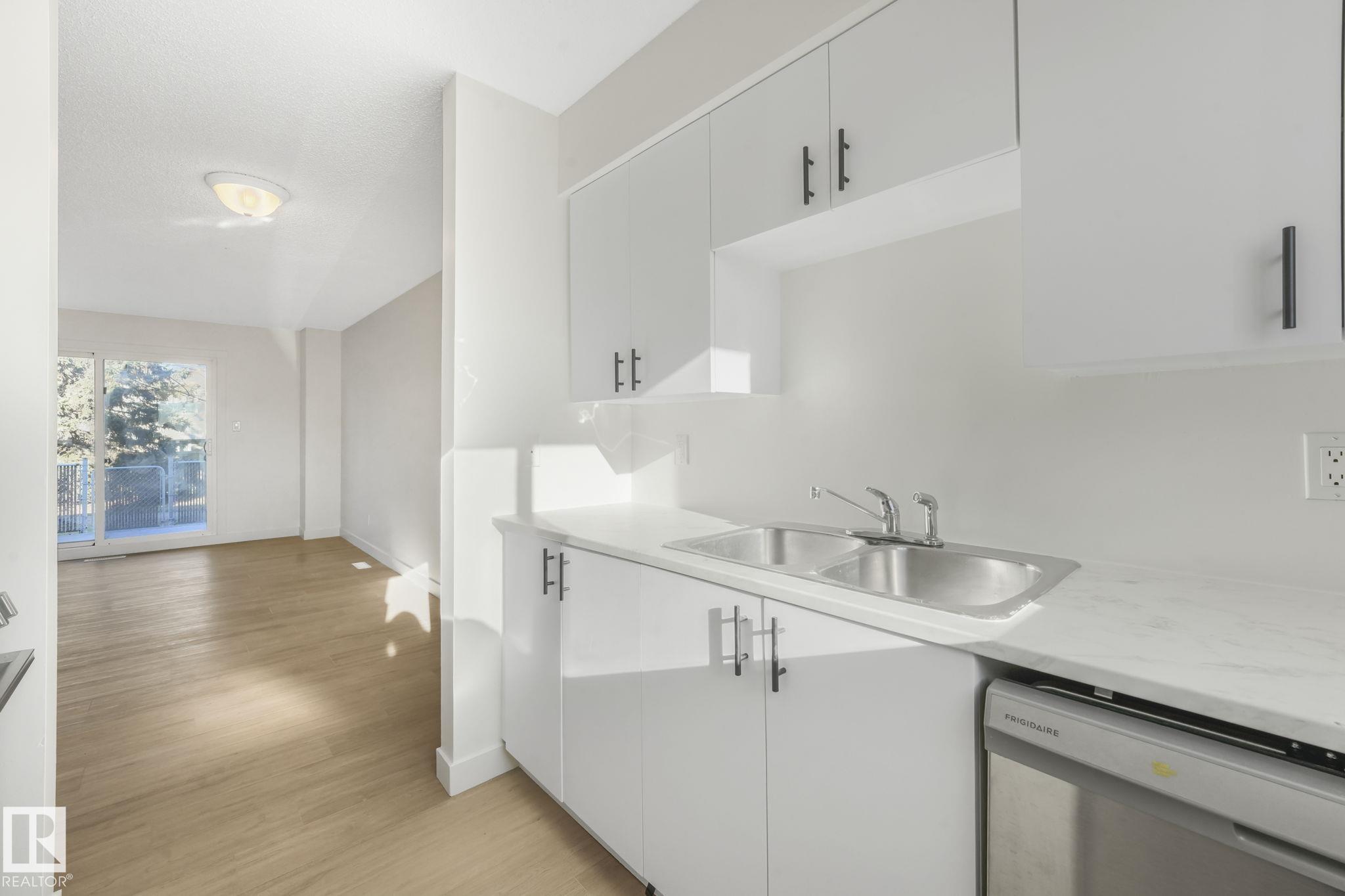 Picture for 5833 RIVERBEND RD NW