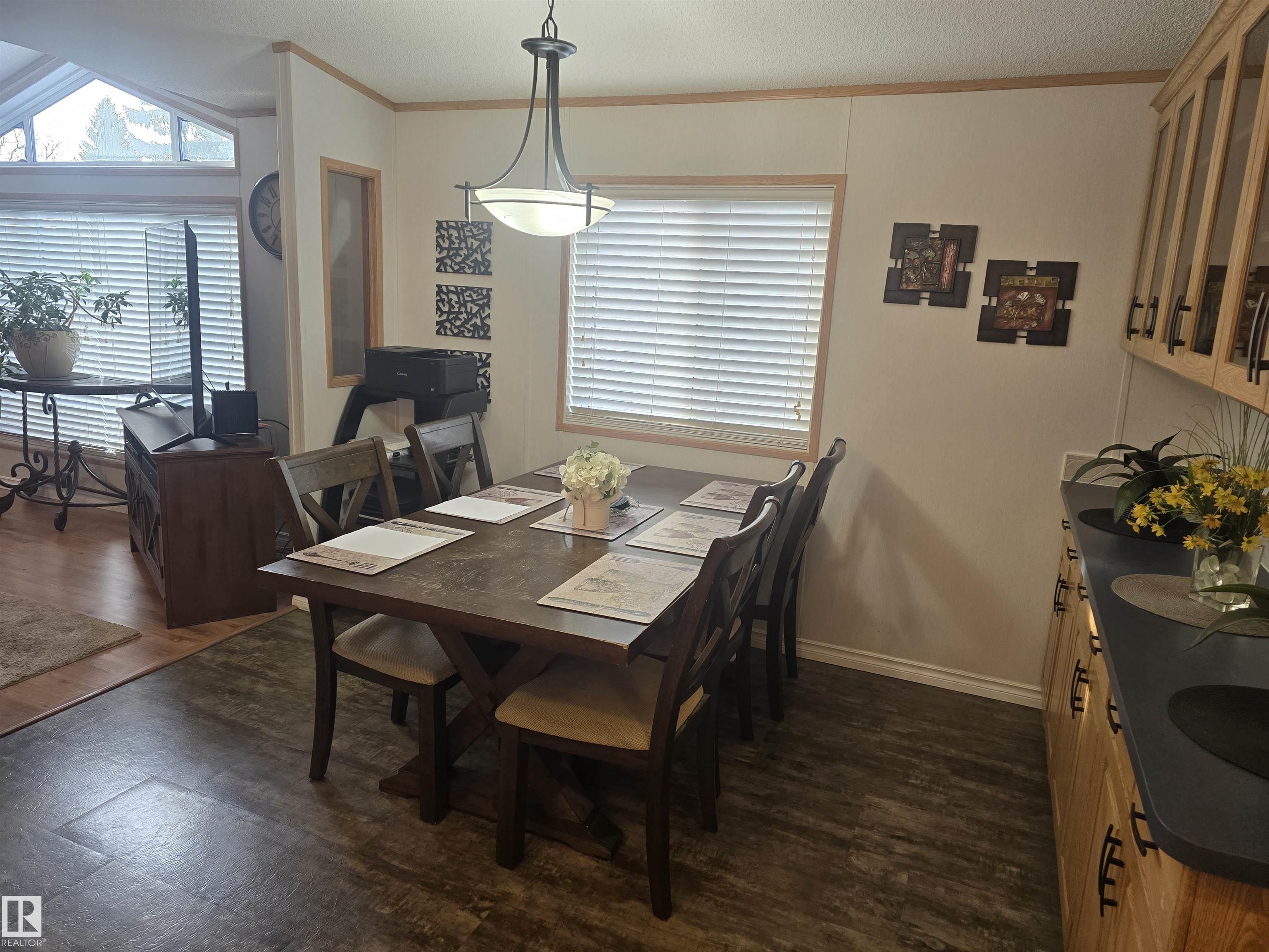 Picture for 678 Evergreen DR NE