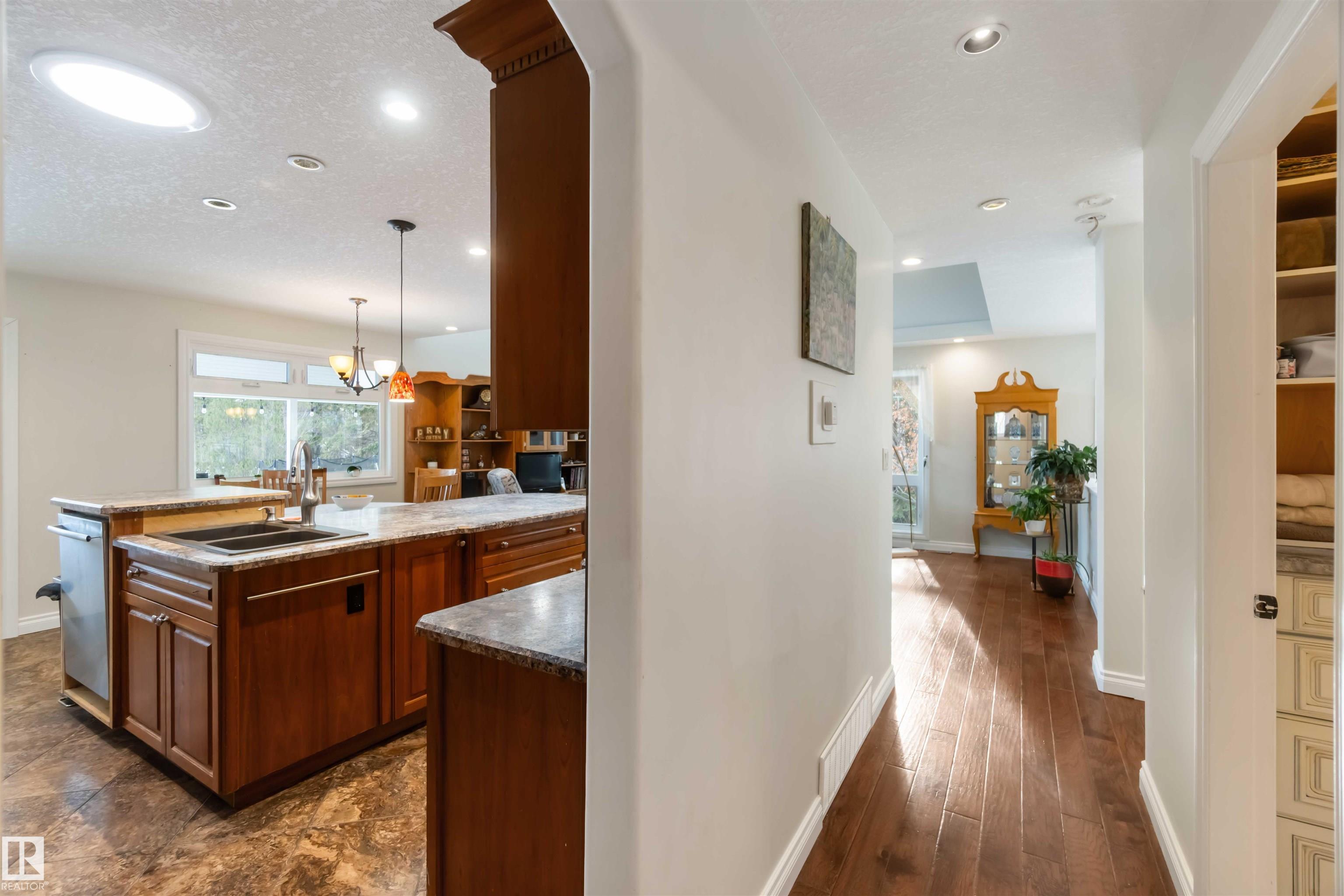 Photo 16 at 91 - 54200 Rge Road 265, None, Rural Sturgeon County