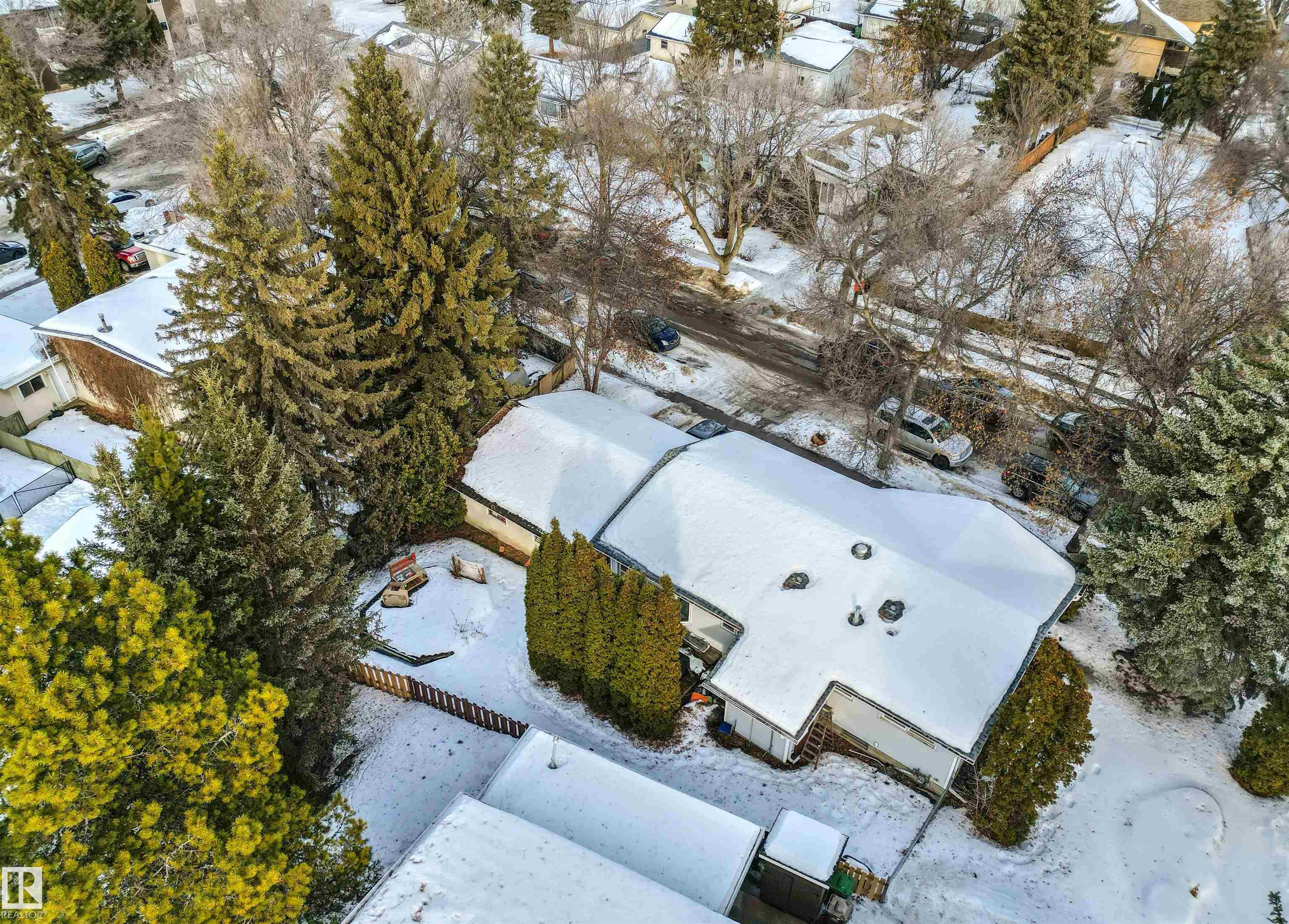 15 ST VITAL AV, St. Albert - $420,000