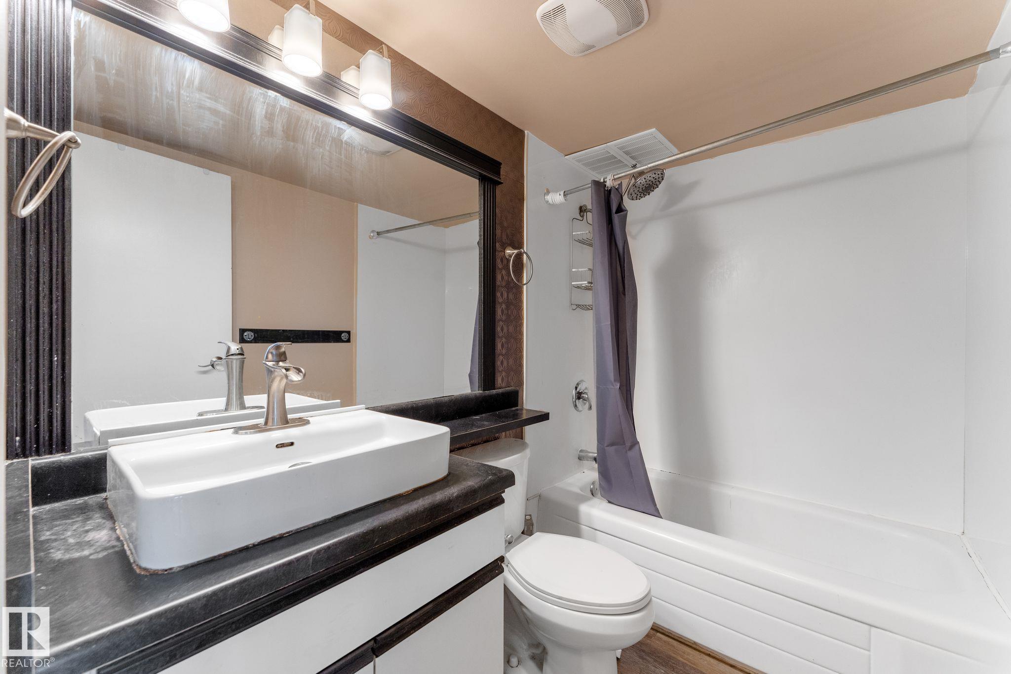 Photo 14 at 1202 - 10150 117 Street NW, Wîhkwêntôwin, Edmonton