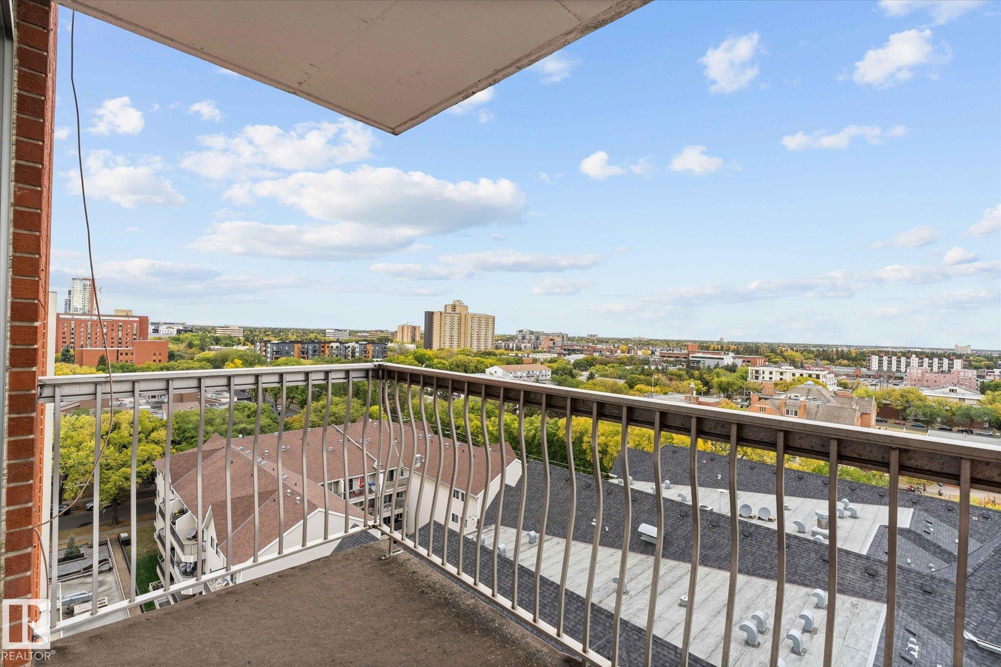 Photo 16 at 1202 - 10150 117 Street NW, Wîhkwêntôwin, Edmonton