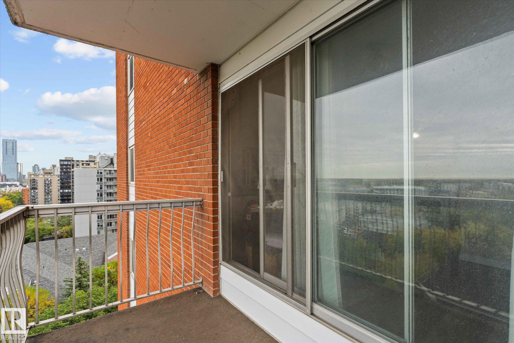 Photo 18 at 1202 - 10150 117 Street NW, Wîhkwêntôwin, Edmonton