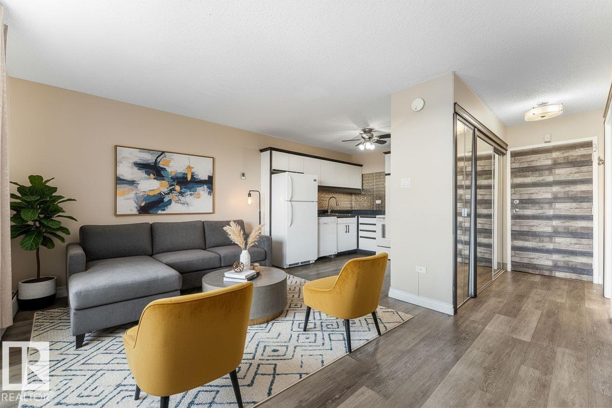 Photo 6 at 1202 - 10150 117 Street NW, Wîhkwêntôwin, Edmonton