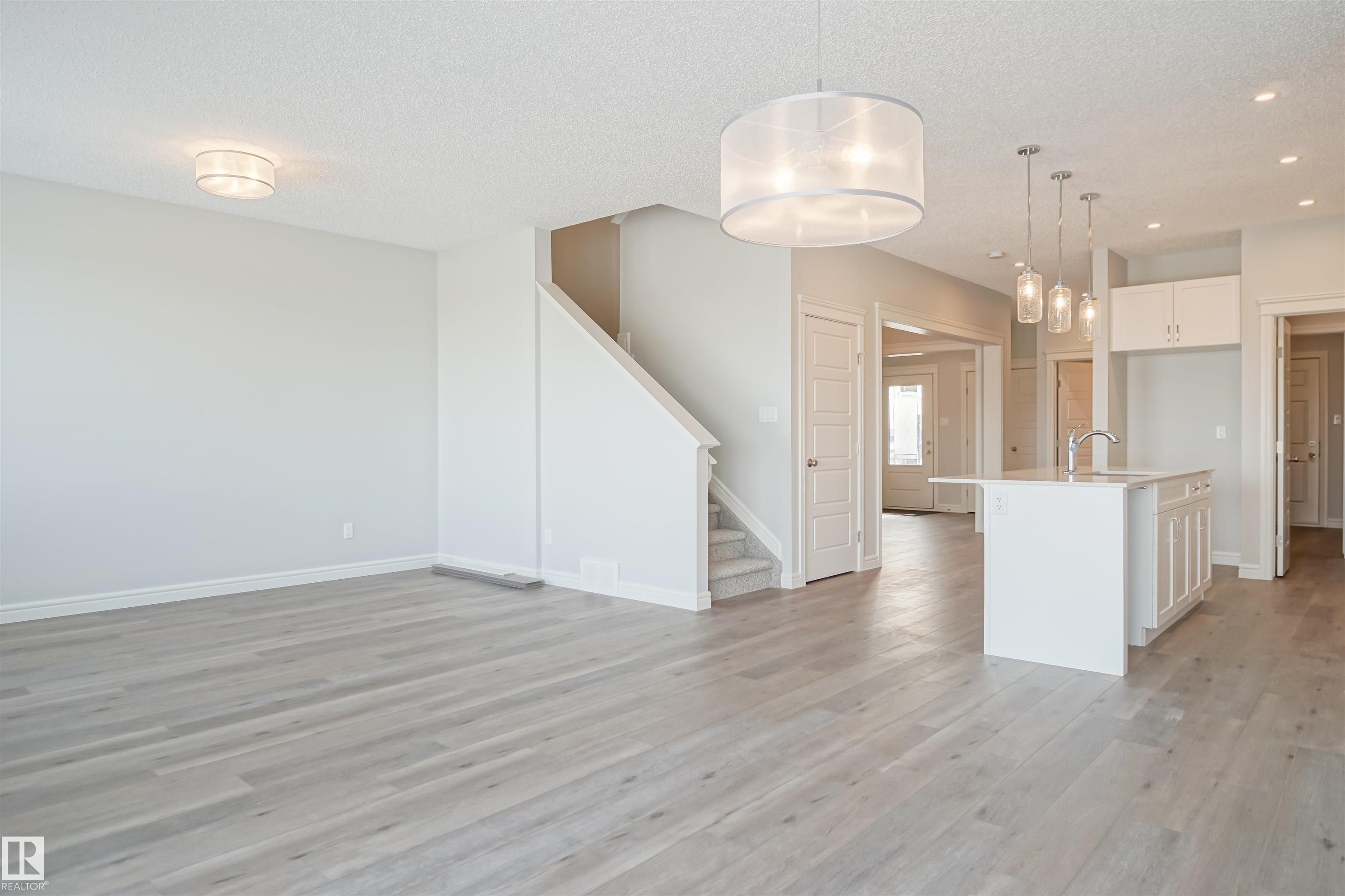 Picture for 727 166 AV NE