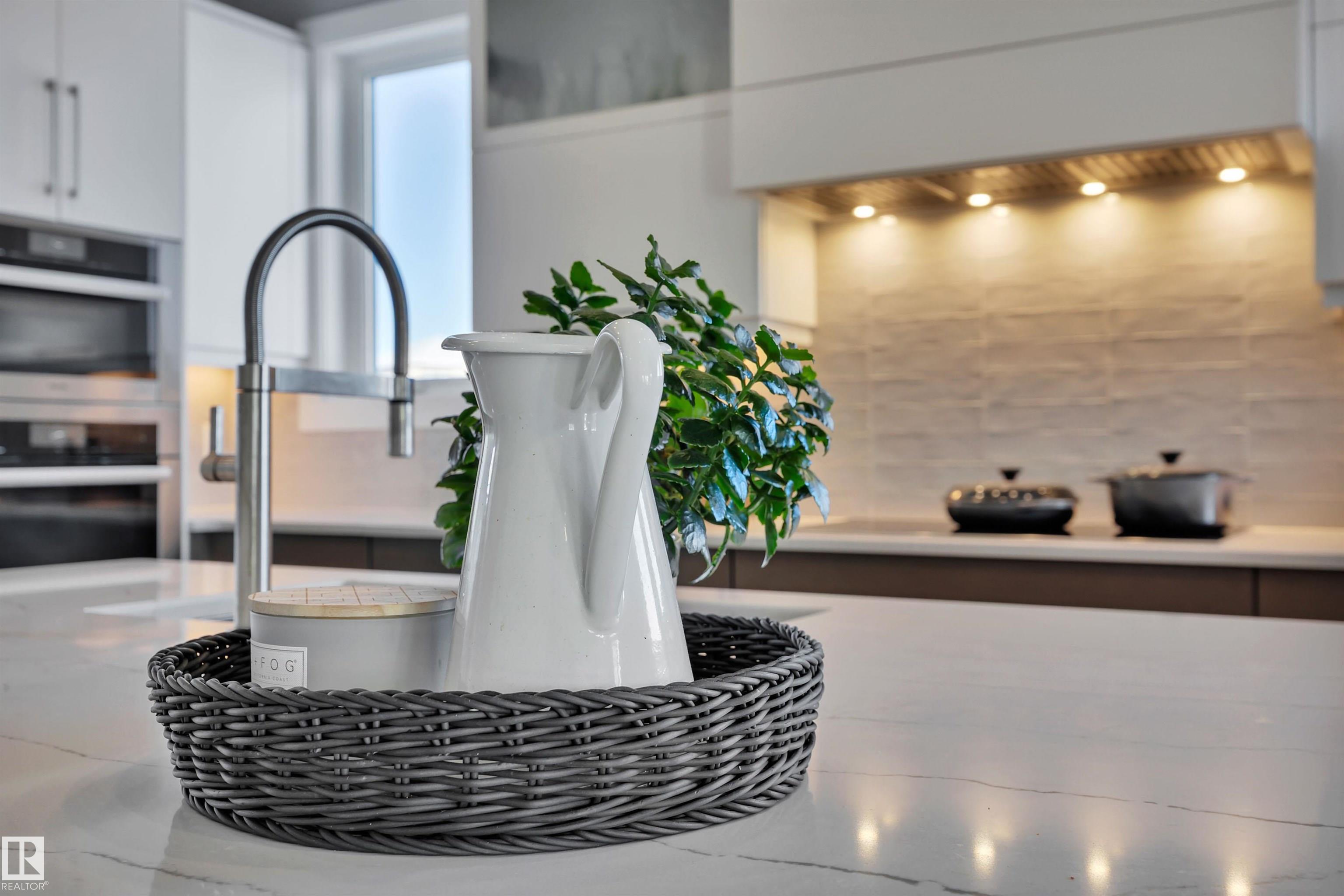 Photo 11 at 4001 47 Avenue, Forest Heights, Beaumont