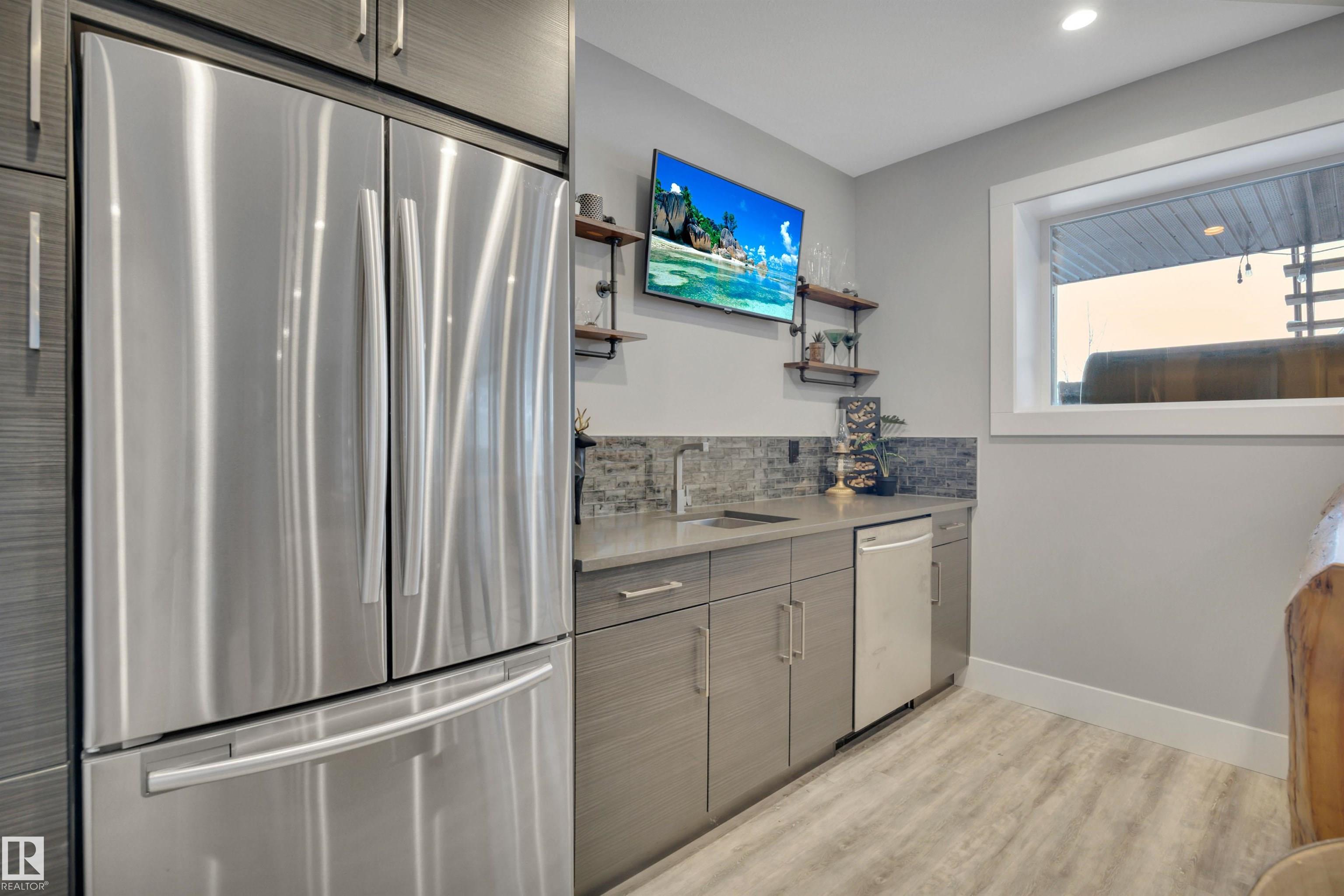 Photo 44 at 4001 47 Avenue, Forest Heights, Beaumont