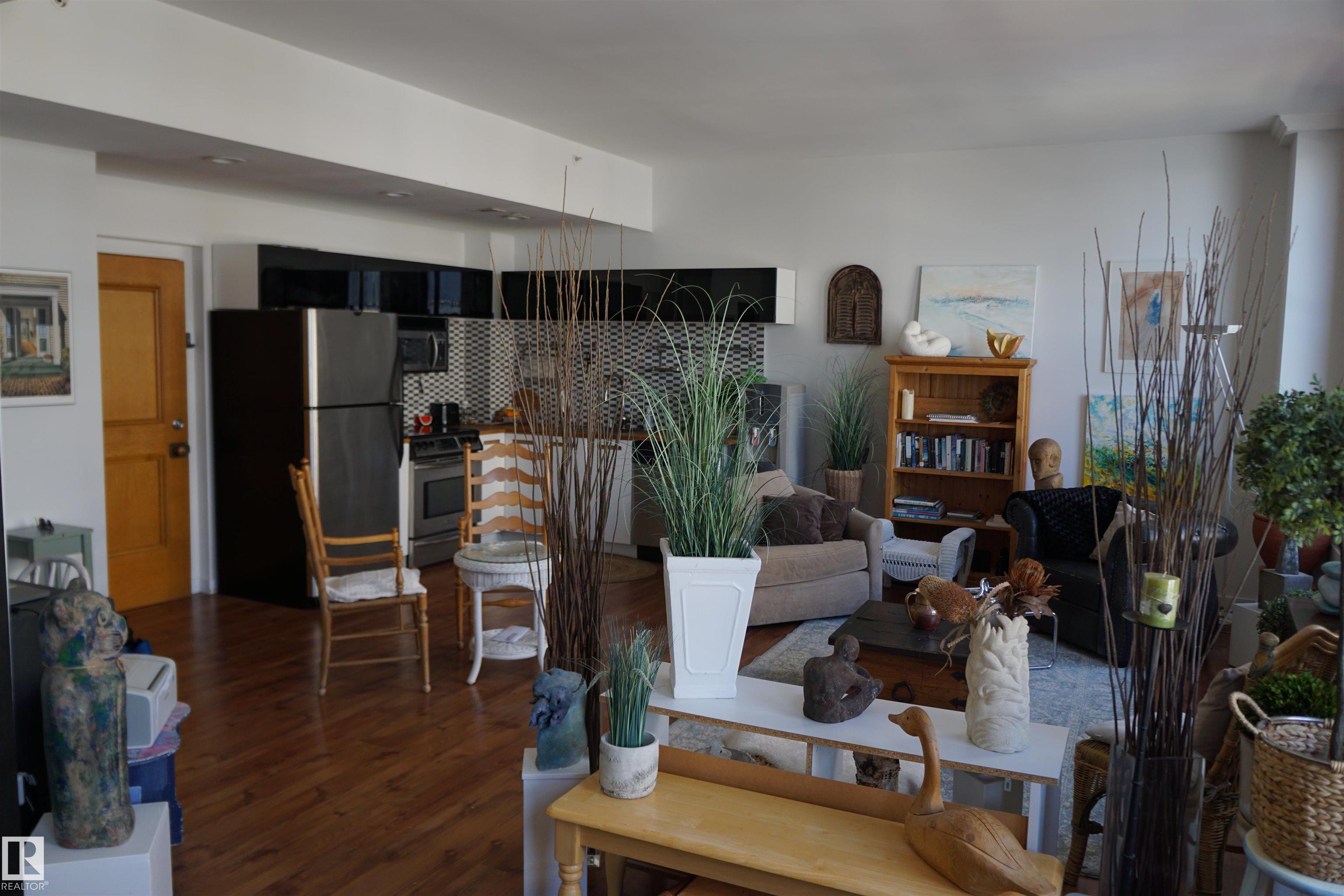 Photo 10 at 808 - 10134 100 Street NW, Downtown, Edmonton