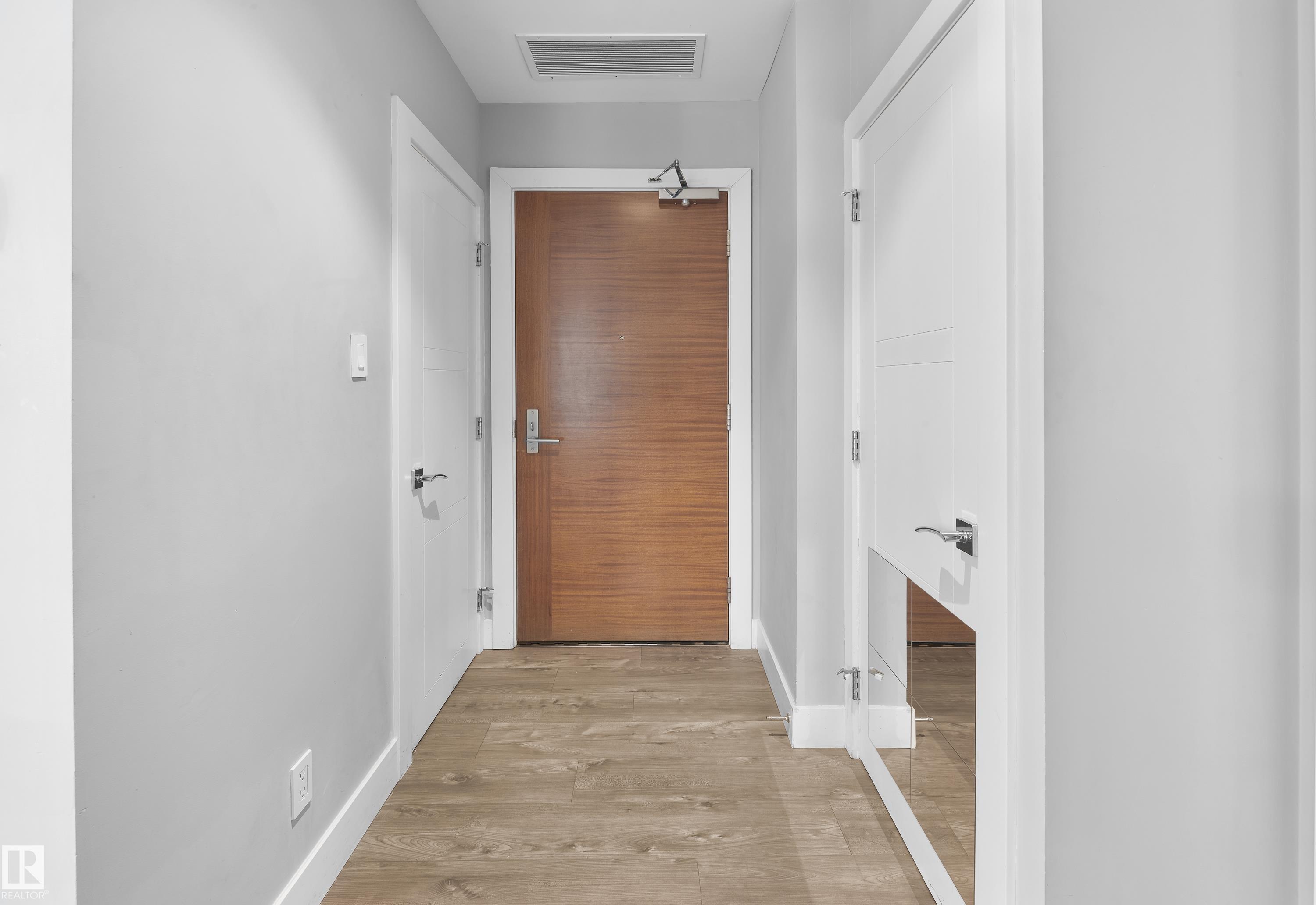 502 - 11969 Jasper Avenue NW, Wîhkwêntôwin, Edmonton