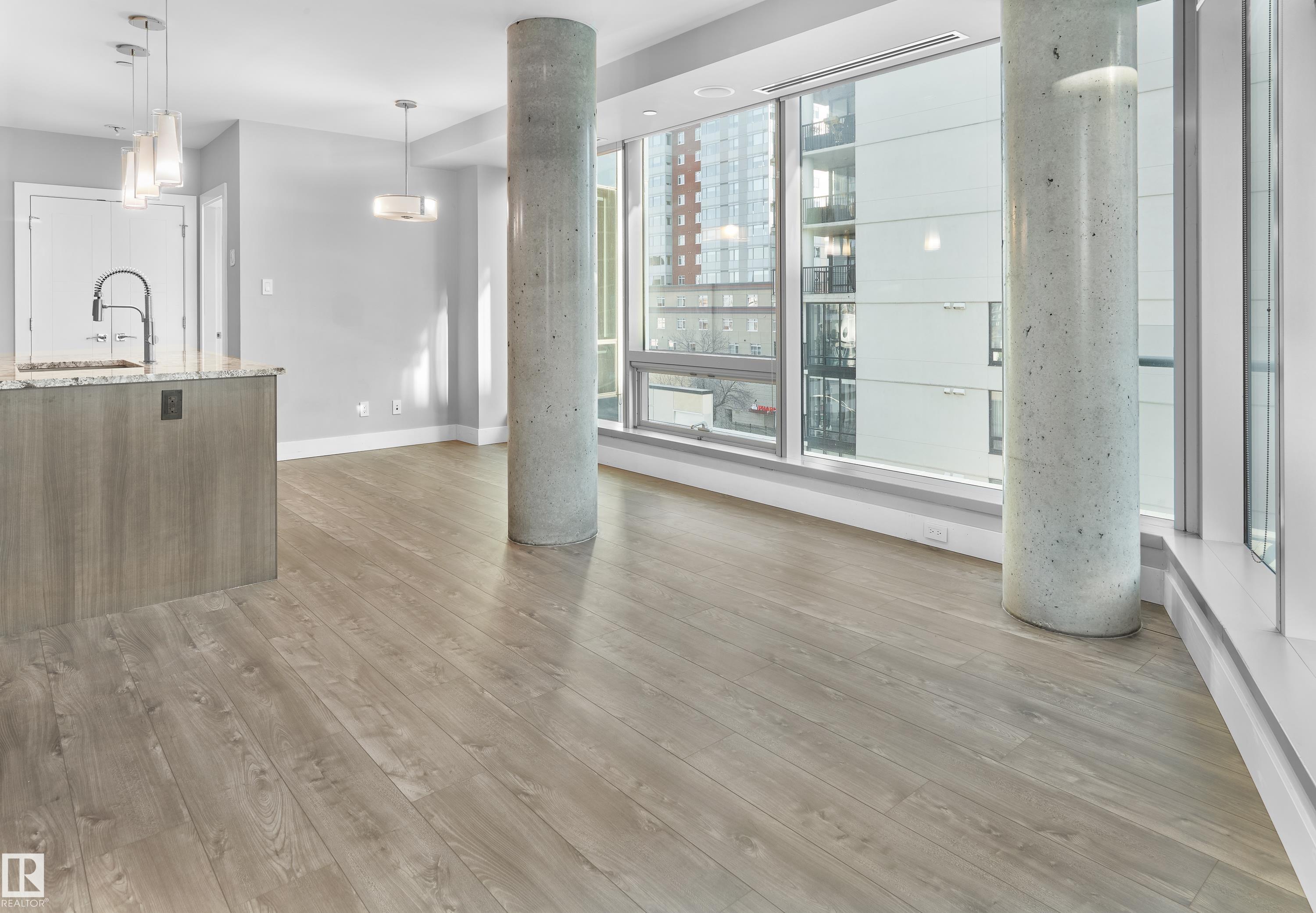 Photo 9 at 502 - 11969 Jasper Avenue NW, Wîhkwêntôwin, Edmonton