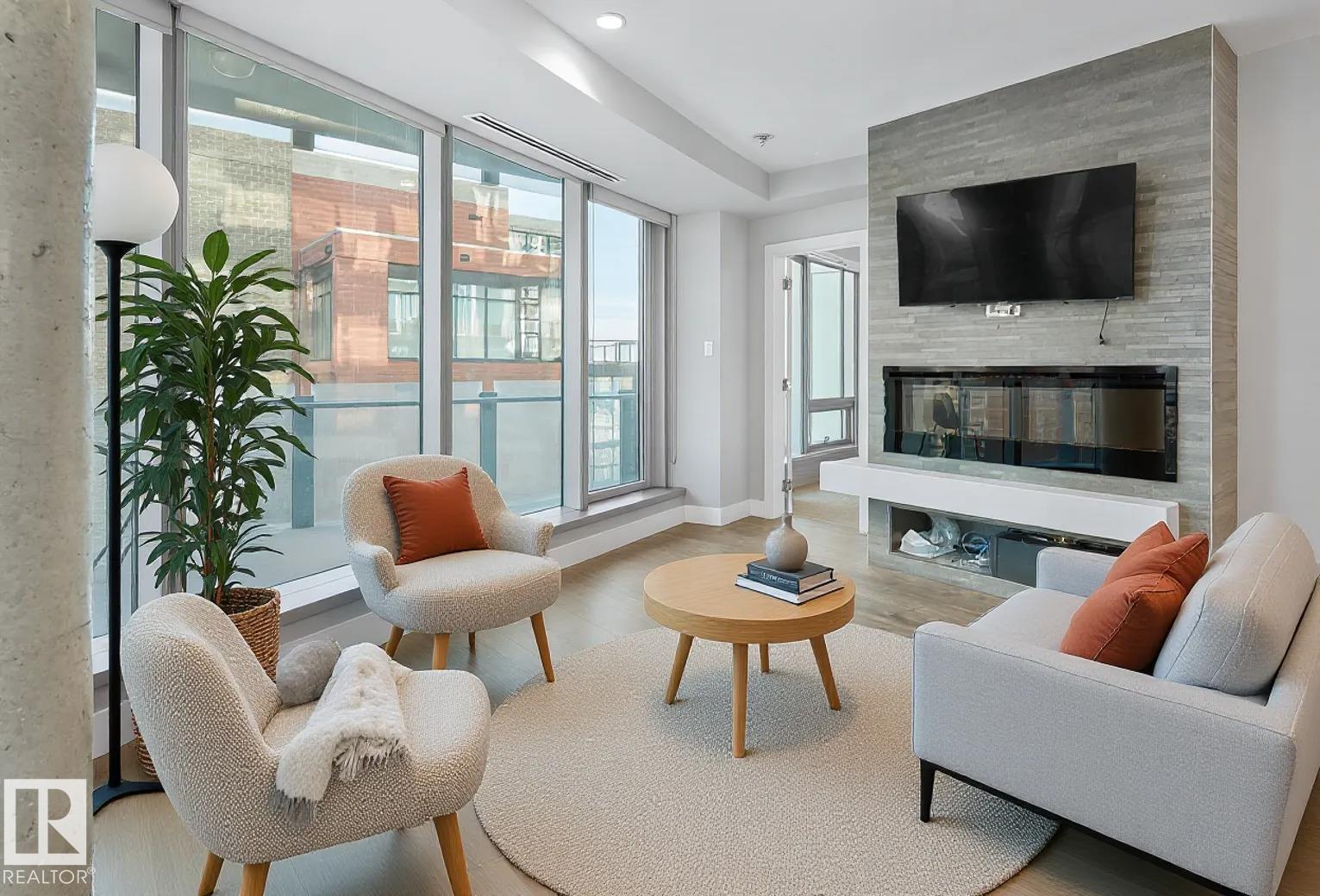 Photo 10 at 502 - 11969 Jasper Avenue NW, Wîhkwêntôwin, Edmonton