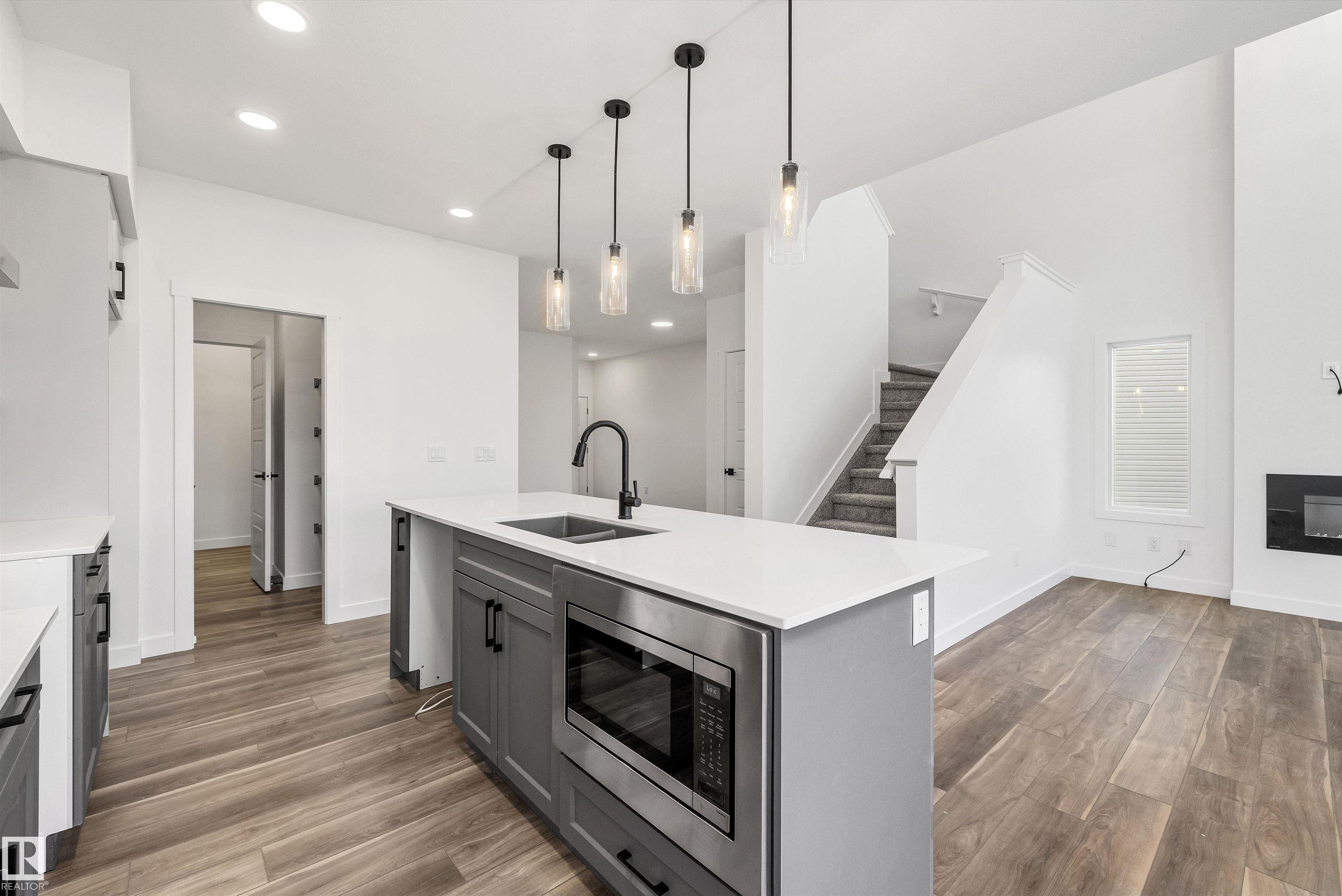 Photo 17 at 19308 29 Avenue NW, The Uplands, Edmonton