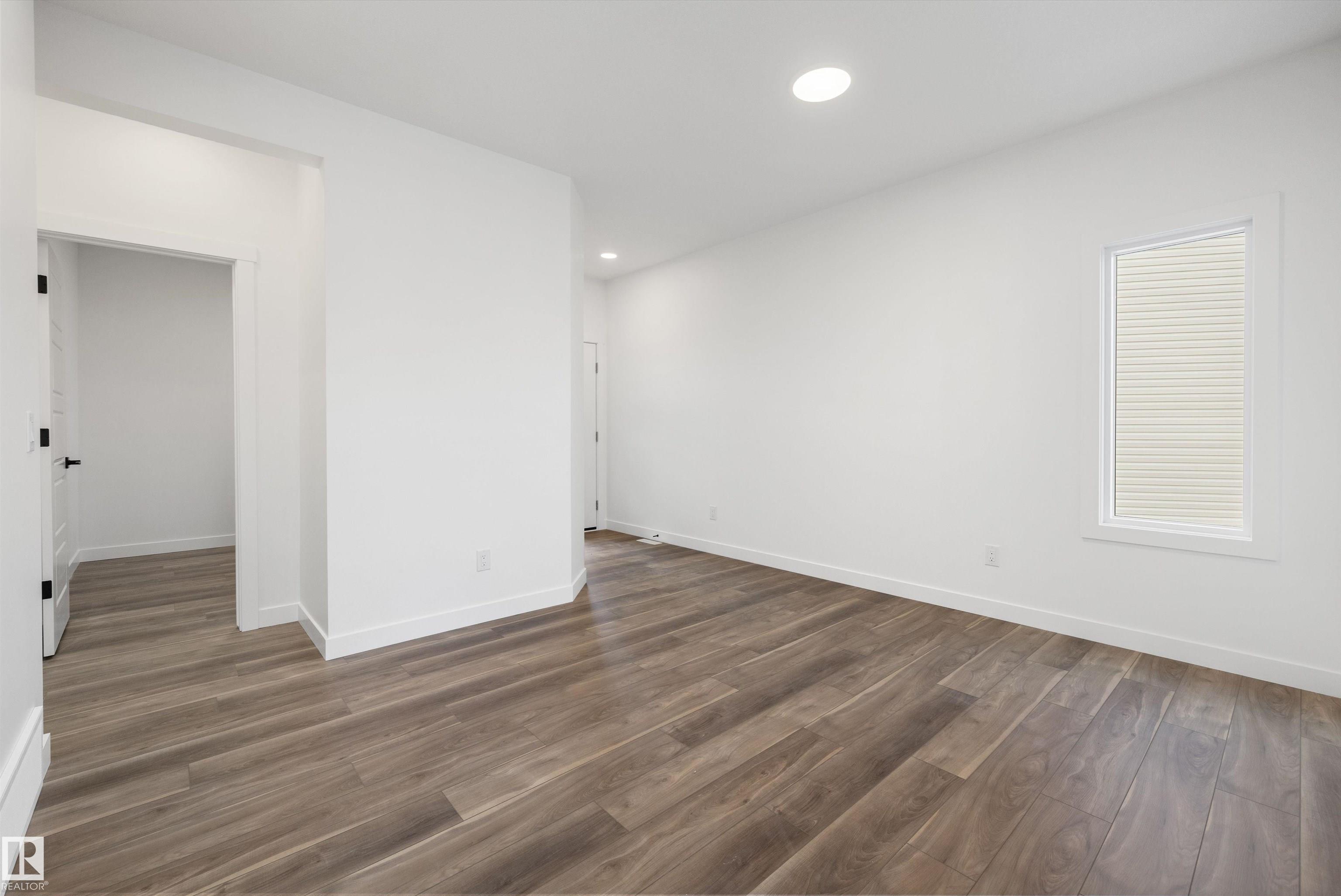 19308 29 Avenue NW, The Uplands, Edmonton