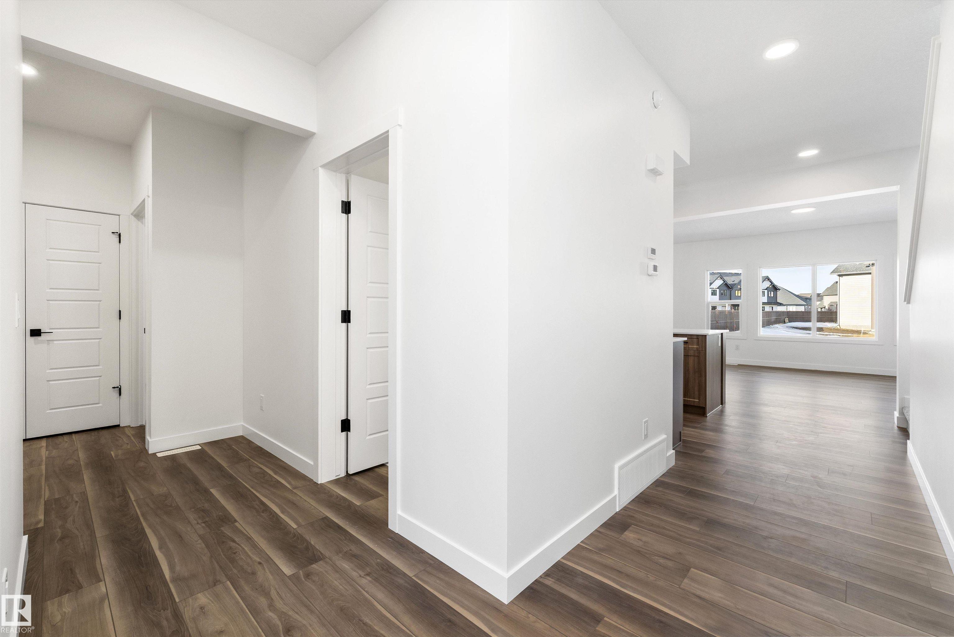 19428 25 Avenue NW, The Uplands, Edmonton