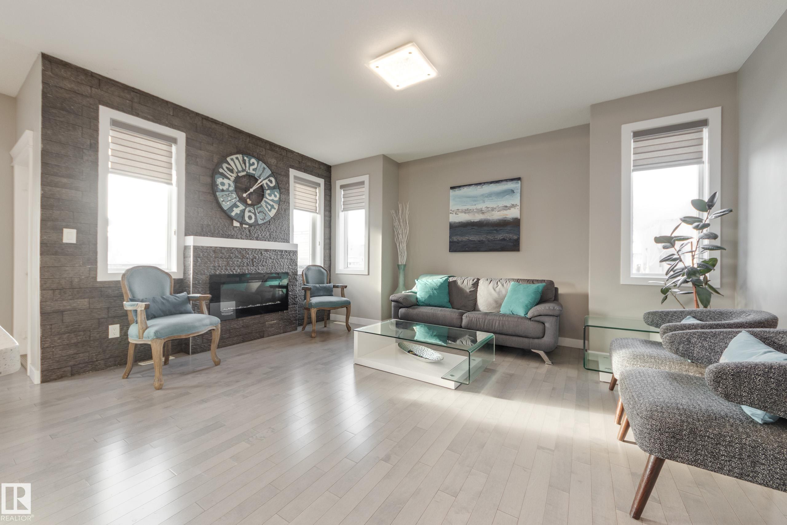 Photo 3 at 8729 Carson Way SW, Chappelle Area, Edmonton