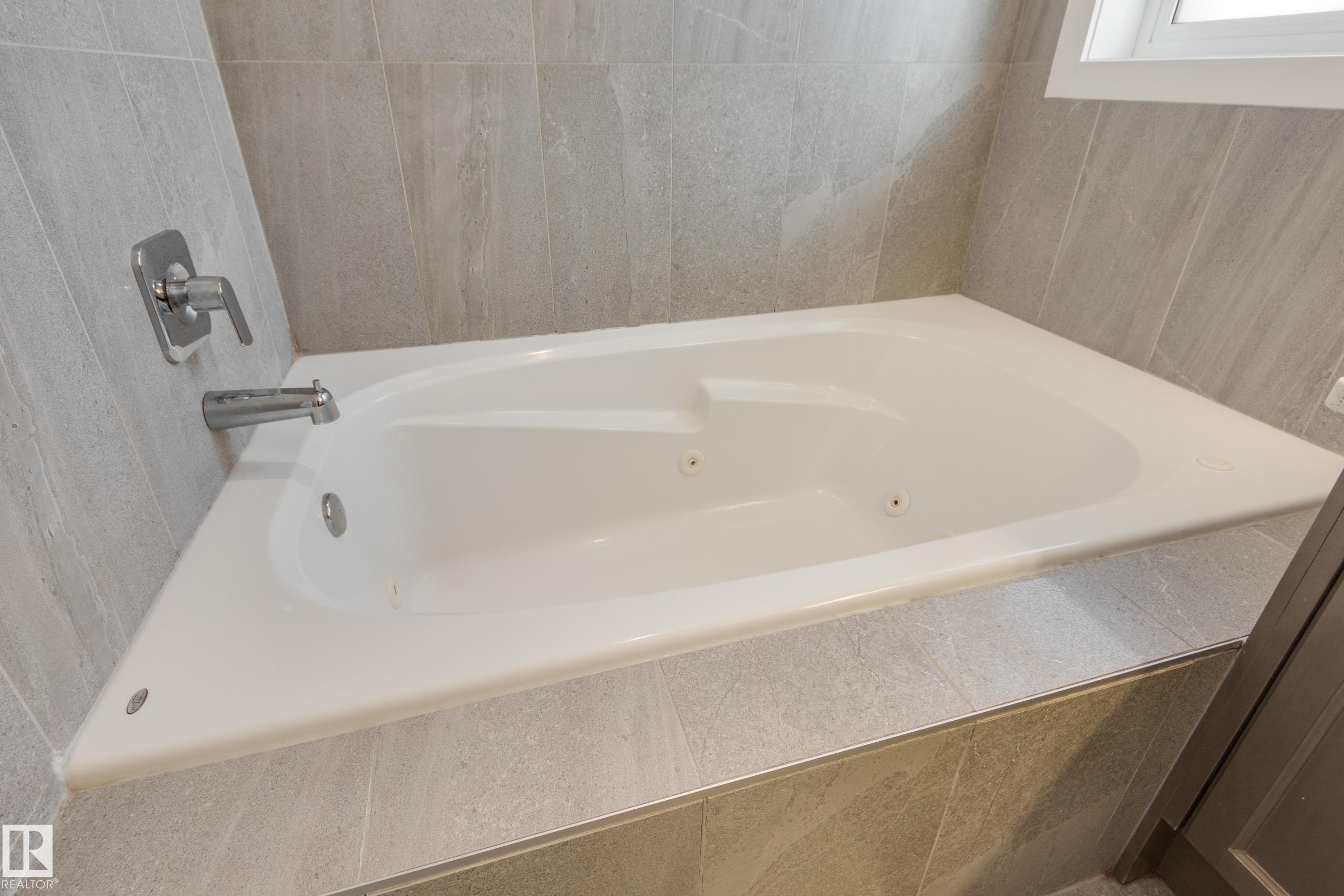 Photo 33 at 8729 Carson Way SW, Chappelle Area, Edmonton