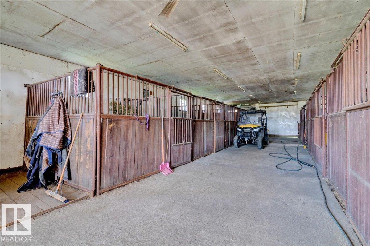 Photo 7 at 57128 Rge Road 225, None, Rural Sturgeon County