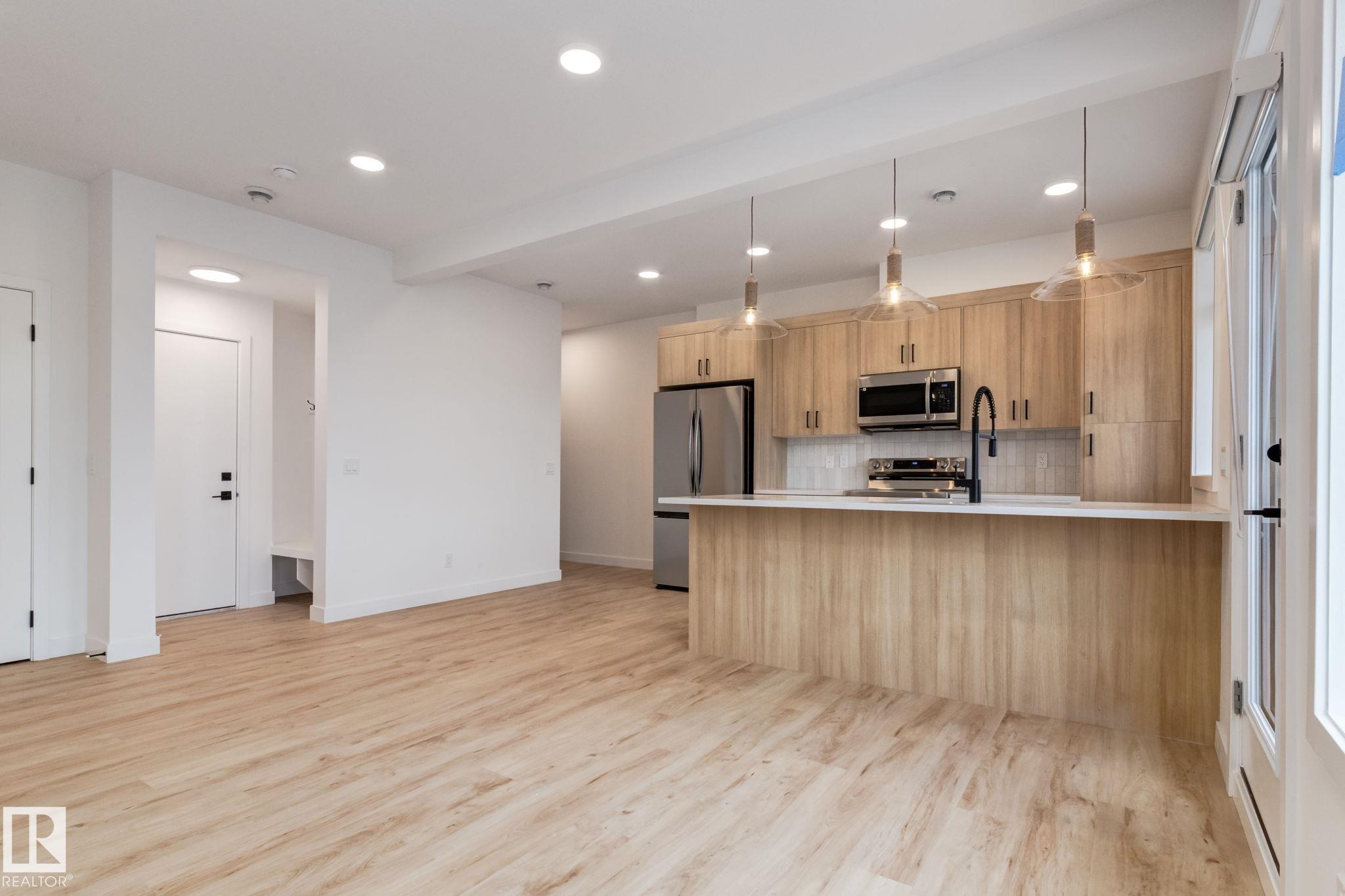 Photo 14 at 17 - 16231 19 Avenue SW, Glenridding Ravine, Edmonton