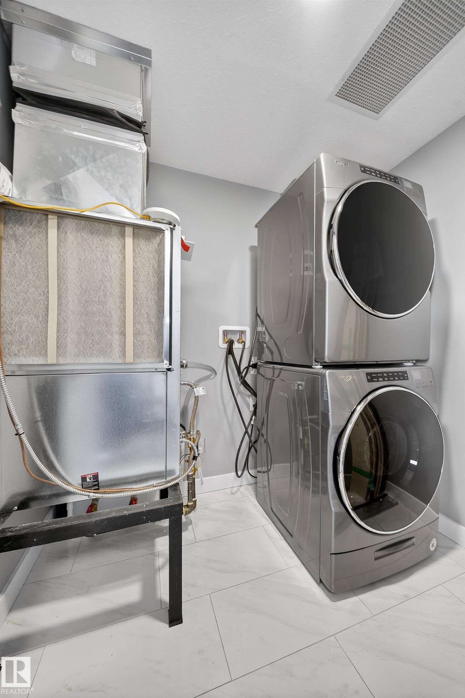 416 - 61 Festival Way, Centre In The Park, Sherwood Park